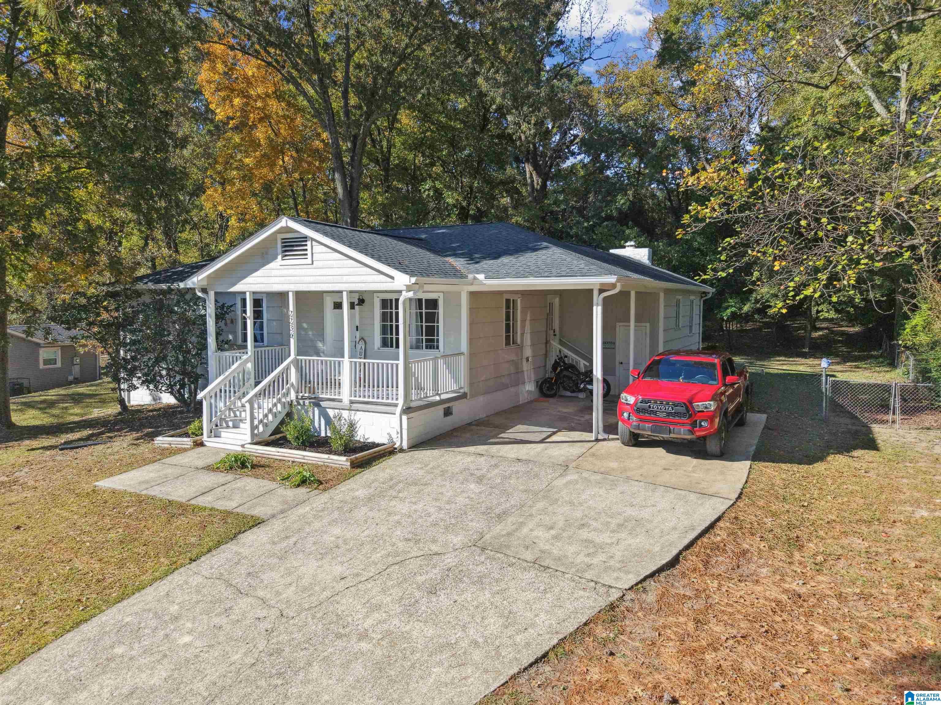 2236 8TH STREET NE - Photo 3