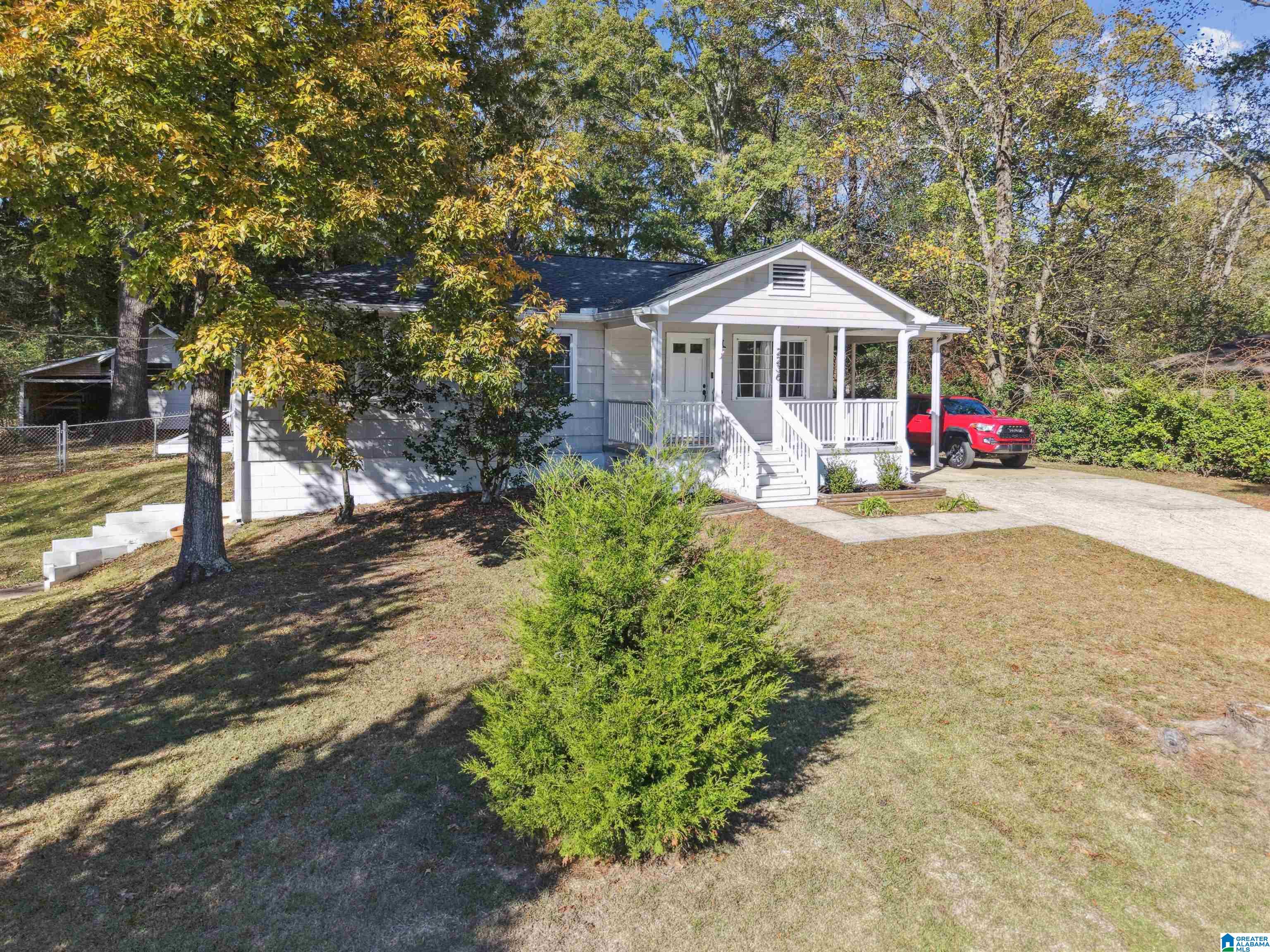 2236 8TH STREET NE - Photo 2