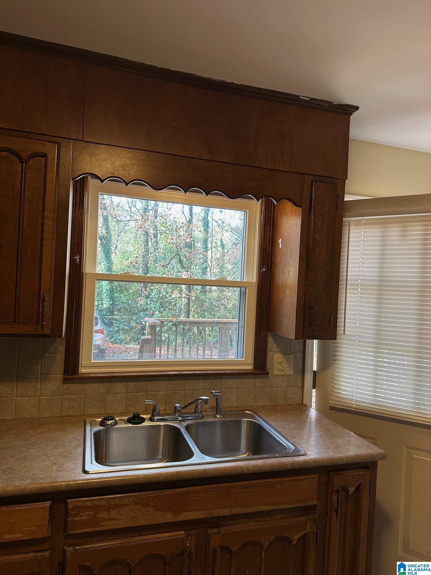 3208 WESTBROOK DRIVE