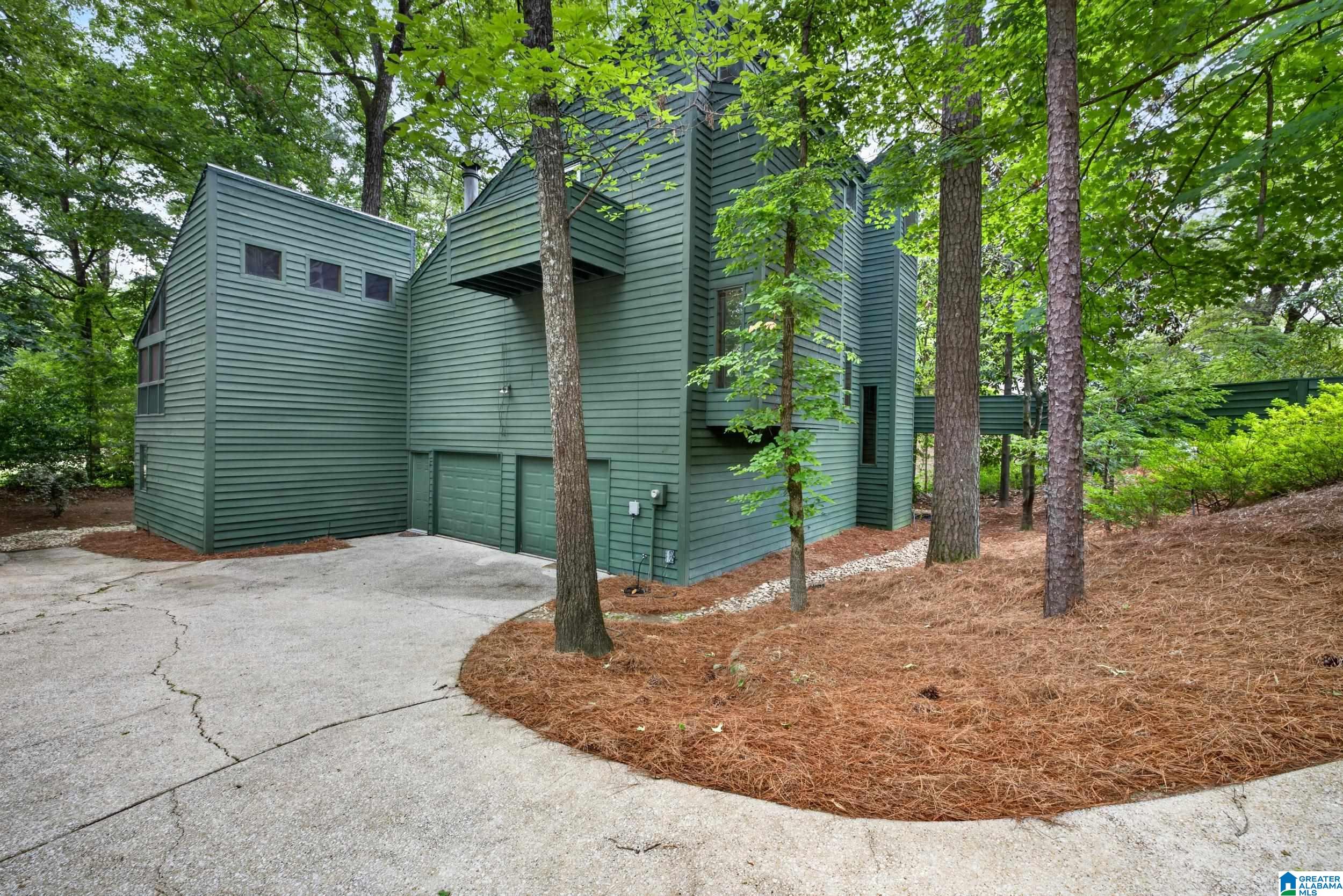 2905 KIRKCALDY LANE