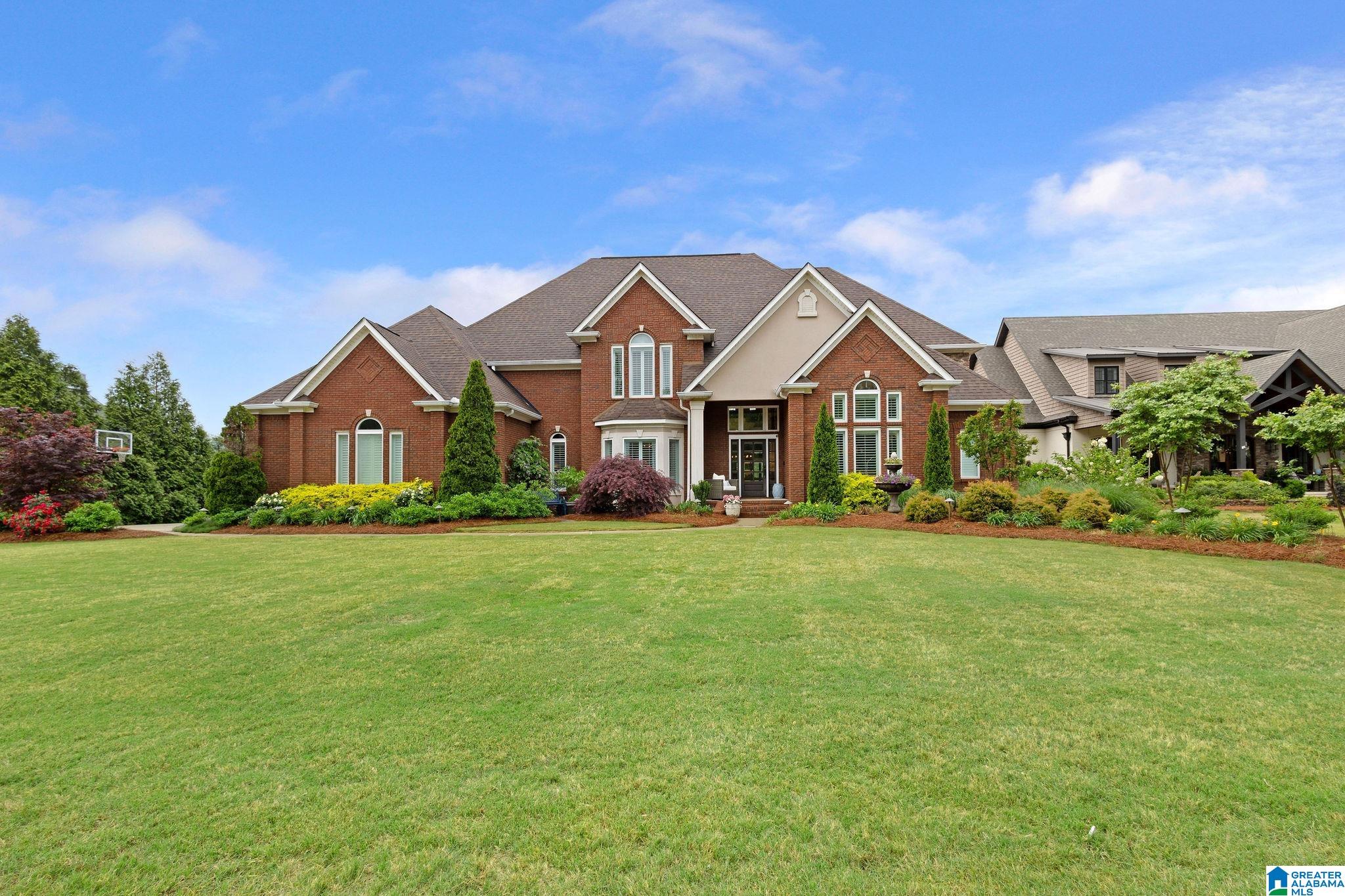 1176 N LAKE FOREST DRIVE