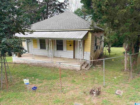 Photo of 1590 Camille Street, MULGA, AL 35118 (MLS # 21448838)