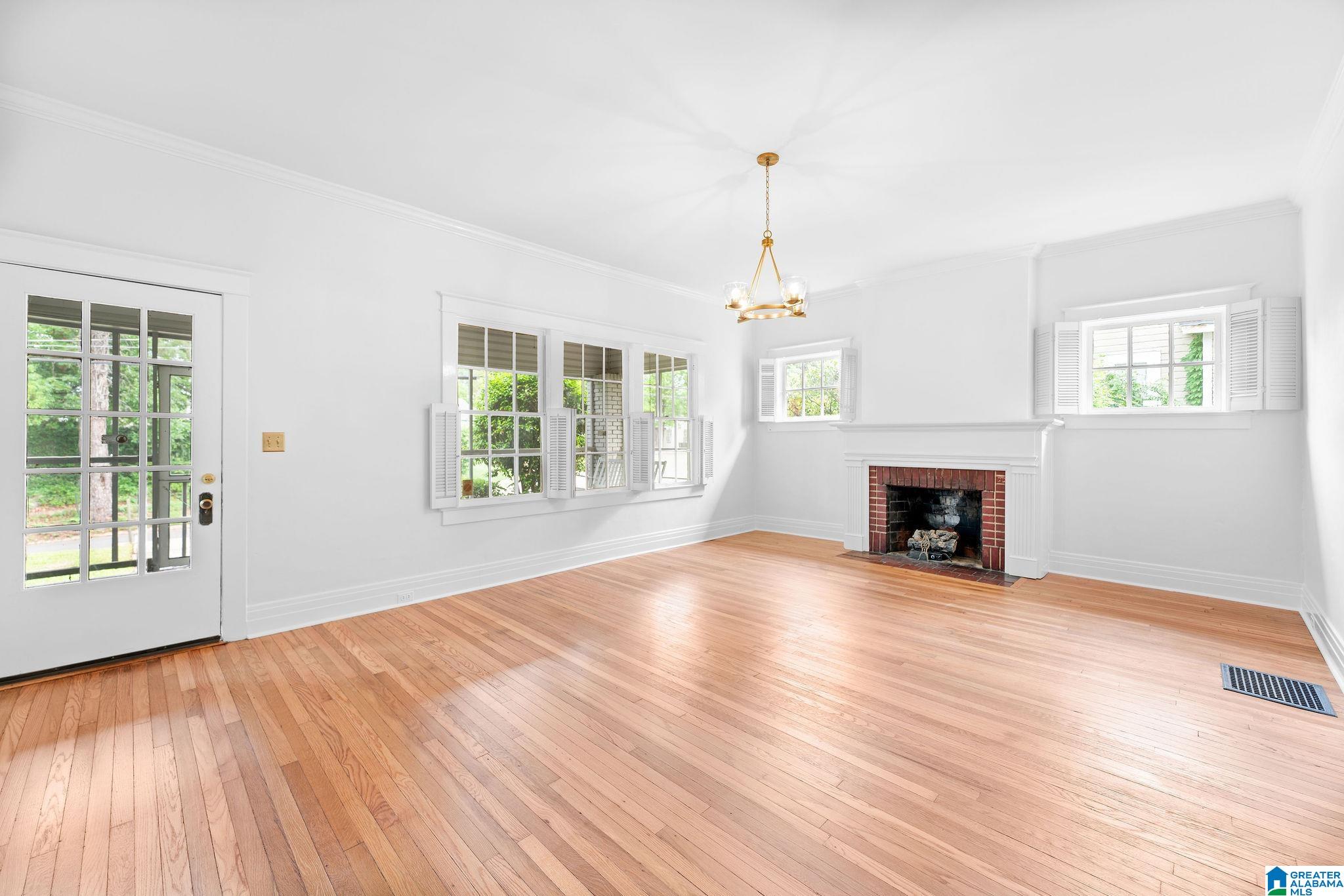 1531 7TH STREET