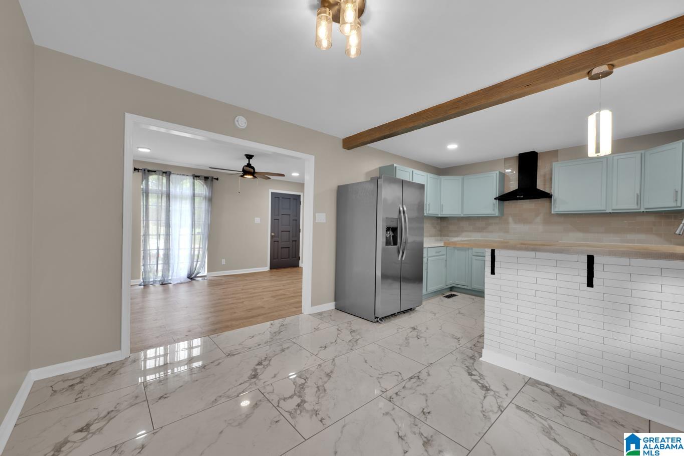 701 COUNTRY CLUB TRAIL