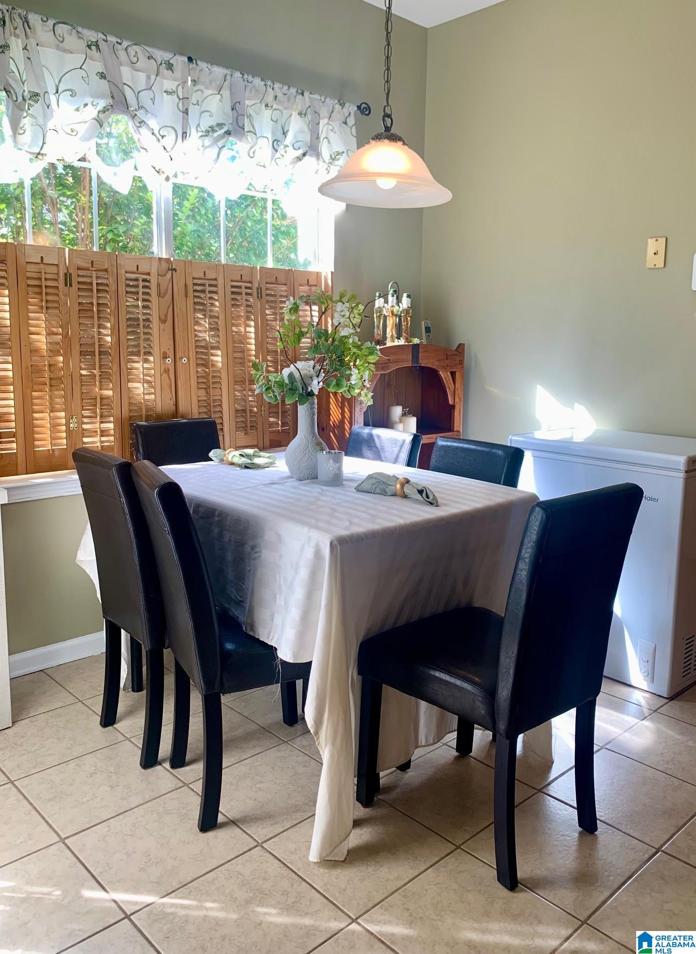 196 KING JAMES COURT