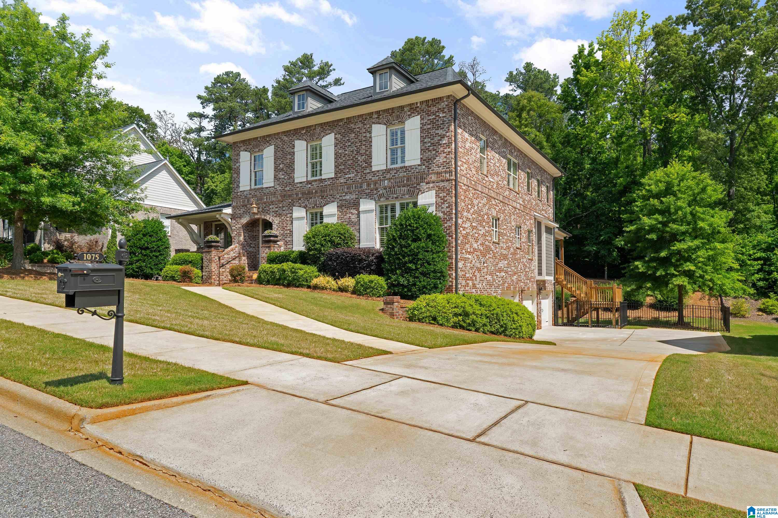 1075 MAGNOLIA RUN