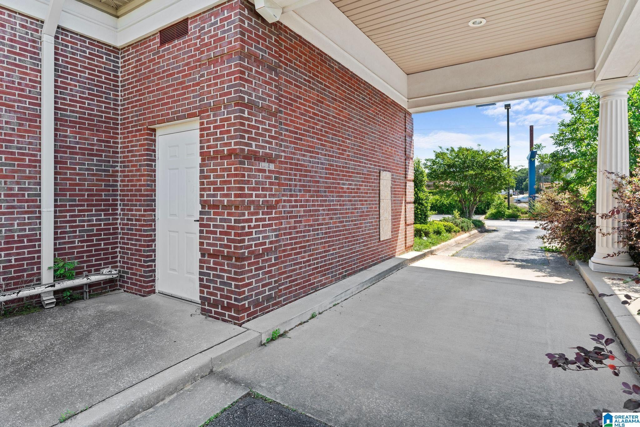 8710 HIGHWAY 69 S