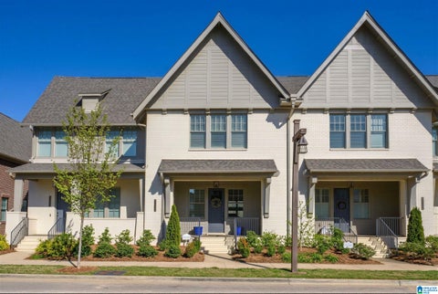 Photo of 4630 Everlee Parkway, HOOVER, AL 35244 (MLS # 21441410)