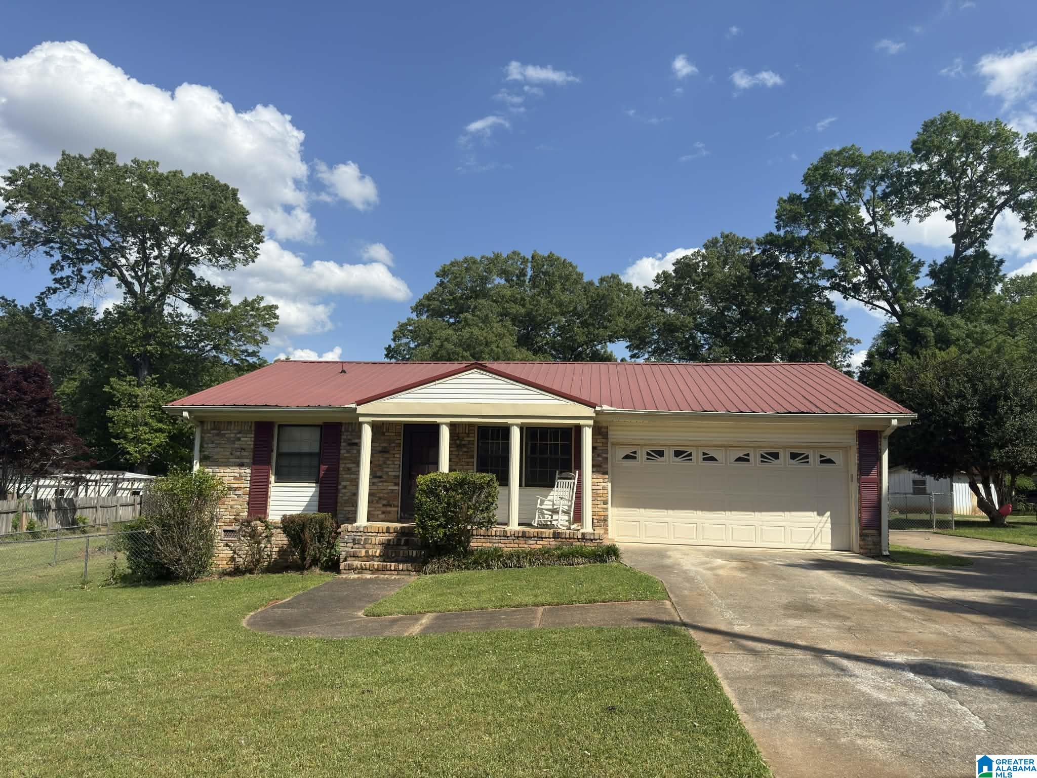Photo 1 of 27 — 3363 CRESCENT DRIVE, HUEYTOWN, AL 35023