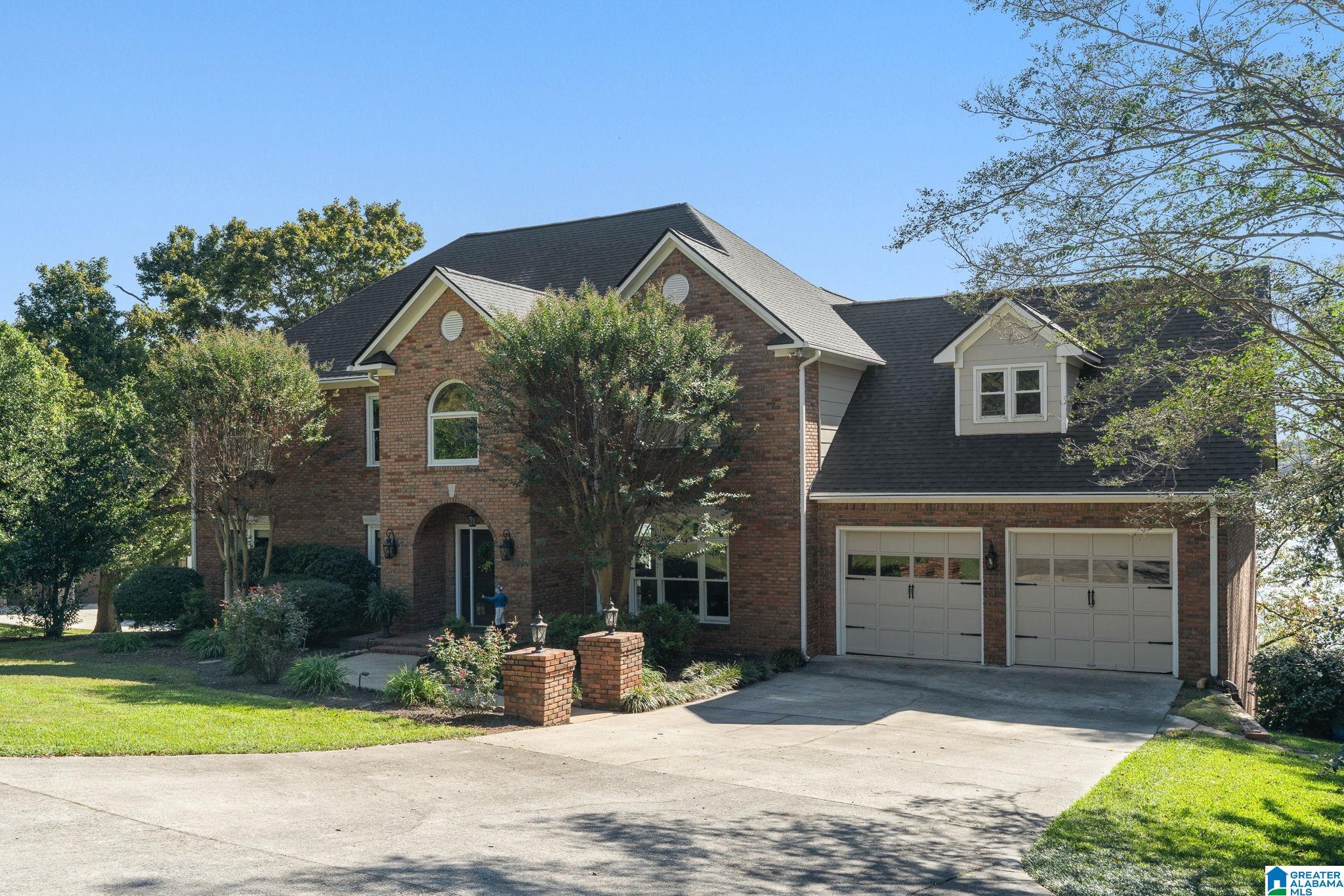 620 RIVER OAKS DRIVE