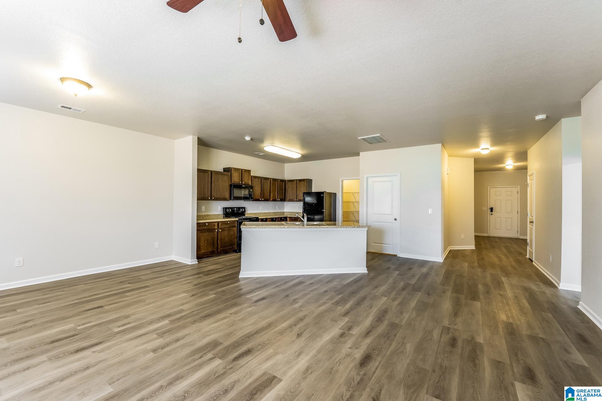 950 CLOVER CIRCLE