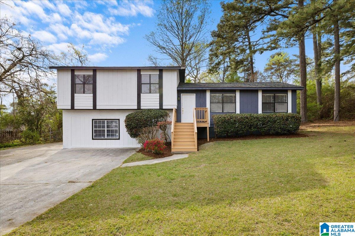 3520 RIDGEVIEW DRIVE