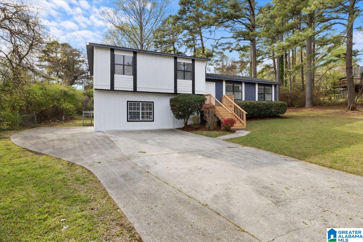 3520 RIDGEVIEW DRIVE