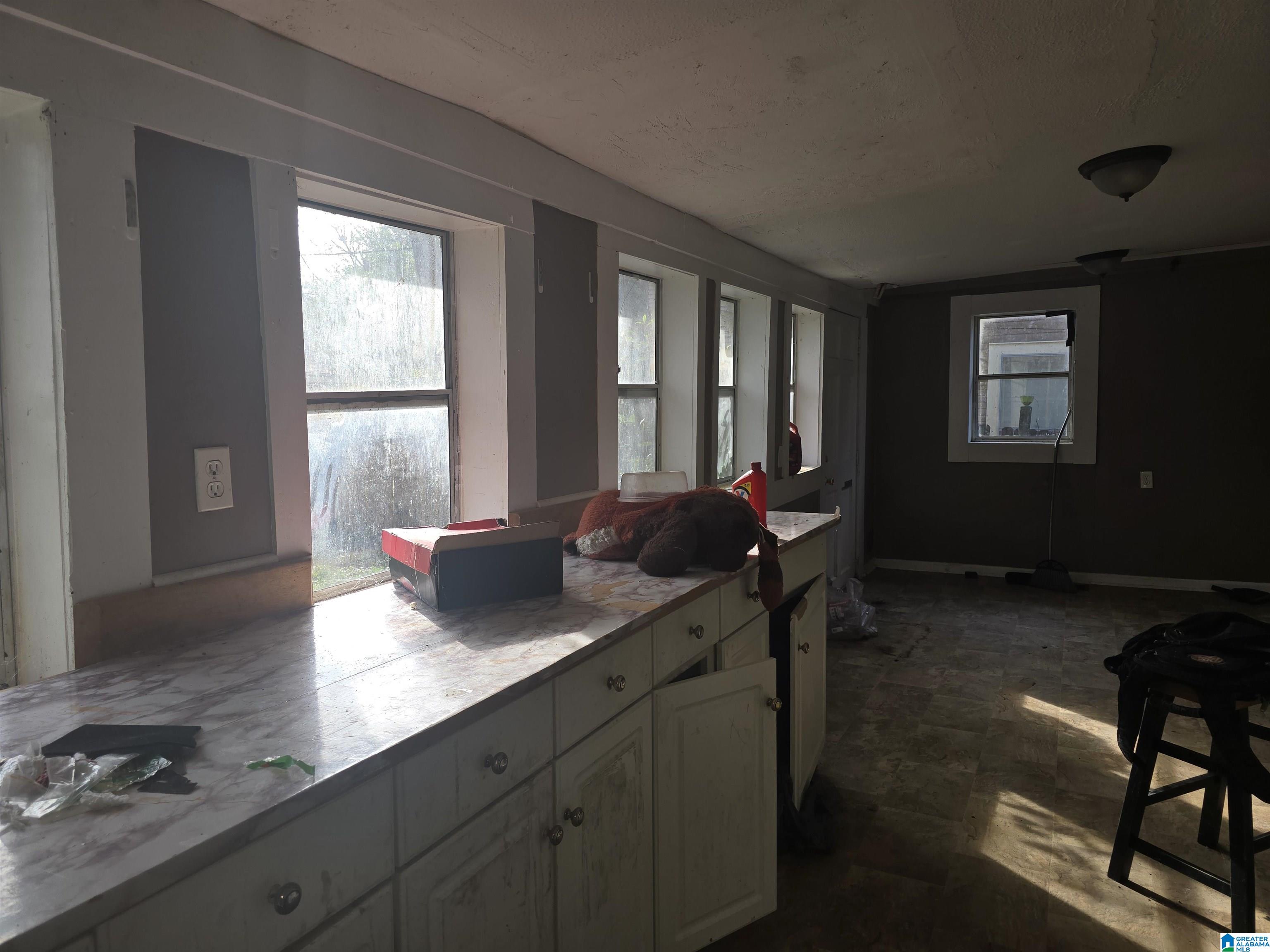 1515 ARLINGTON AVENUE