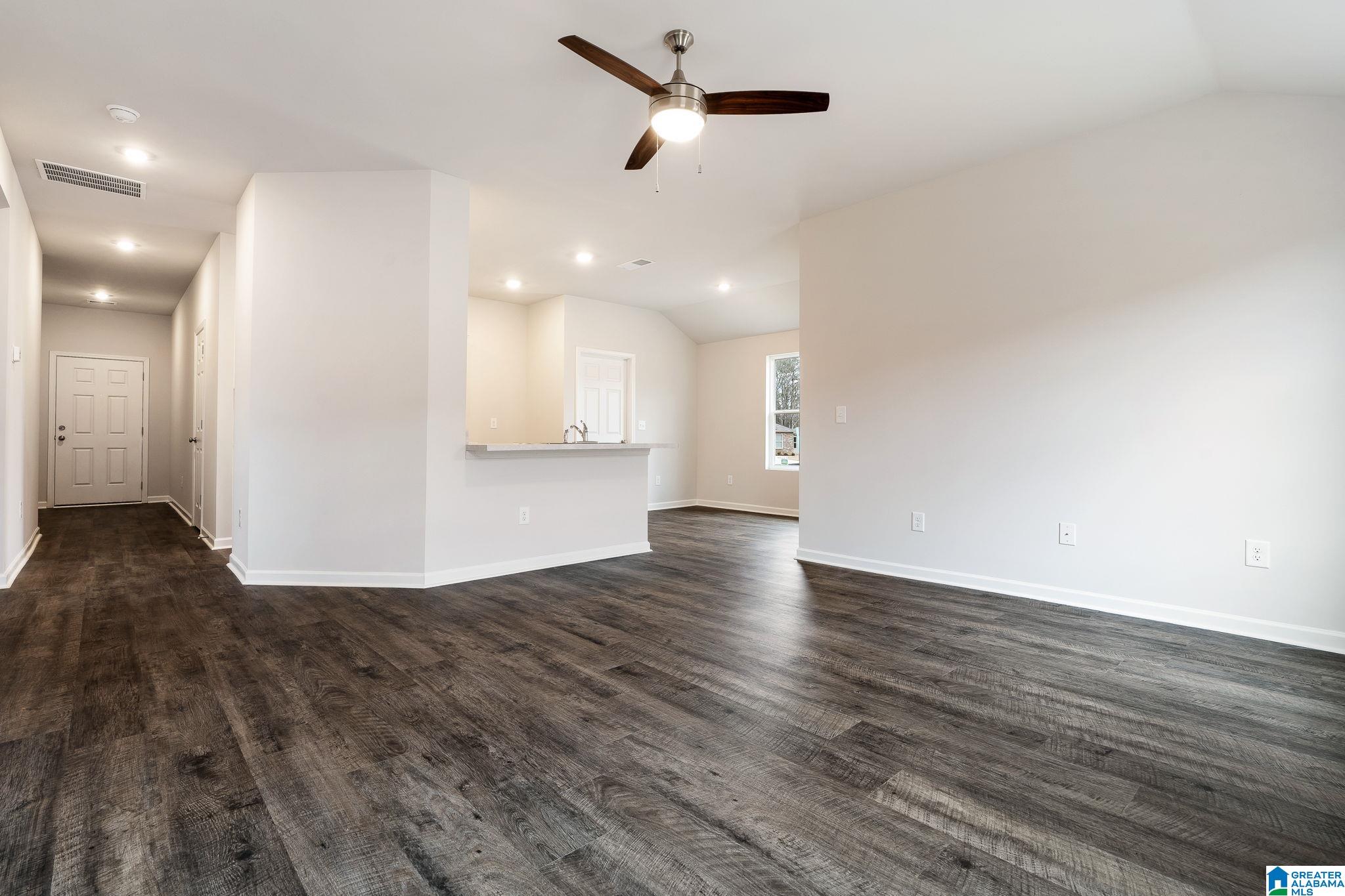 409 BUCKHORN LANE