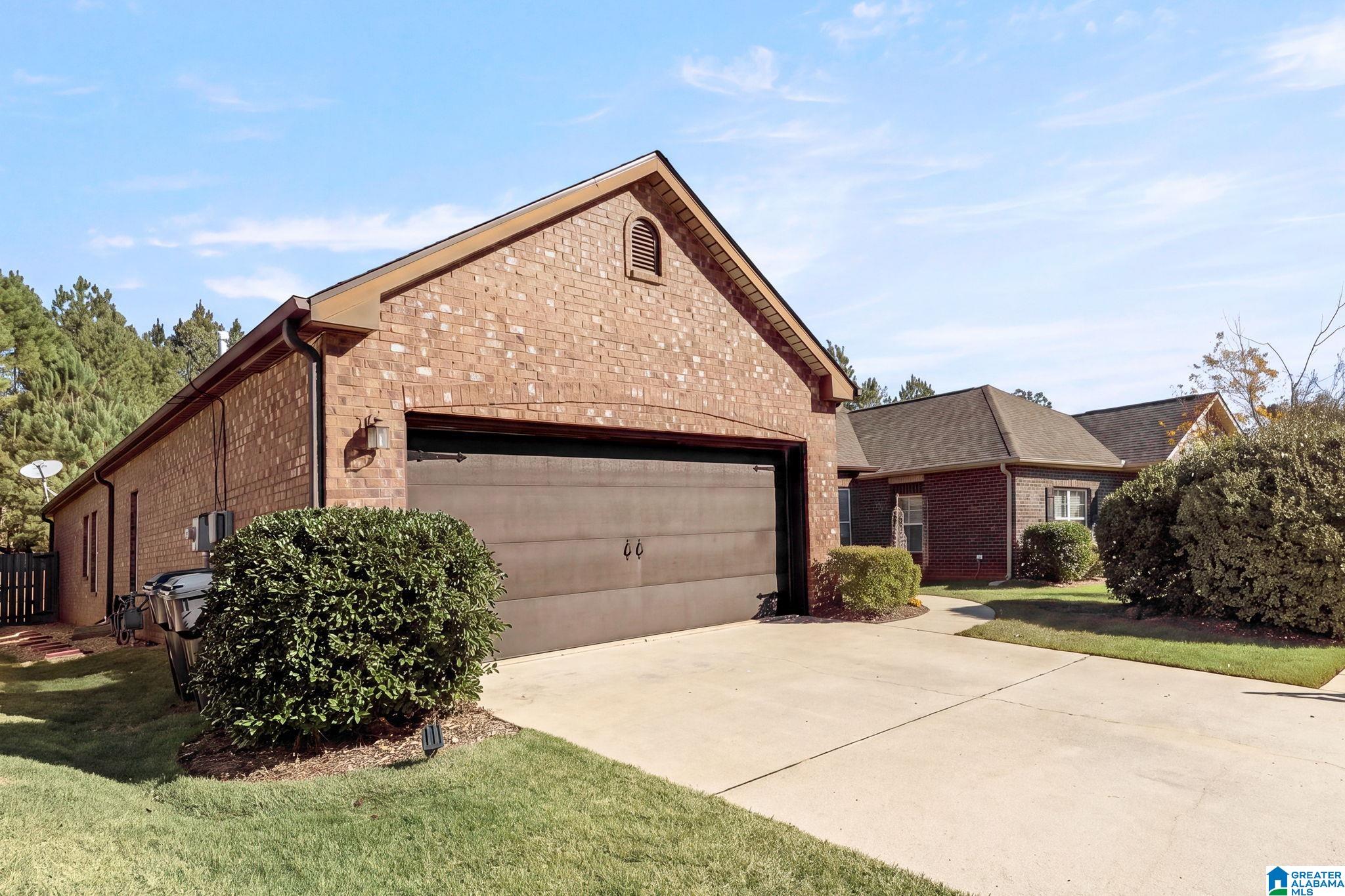 6562 SOUTHERN TRACE DRIVE
