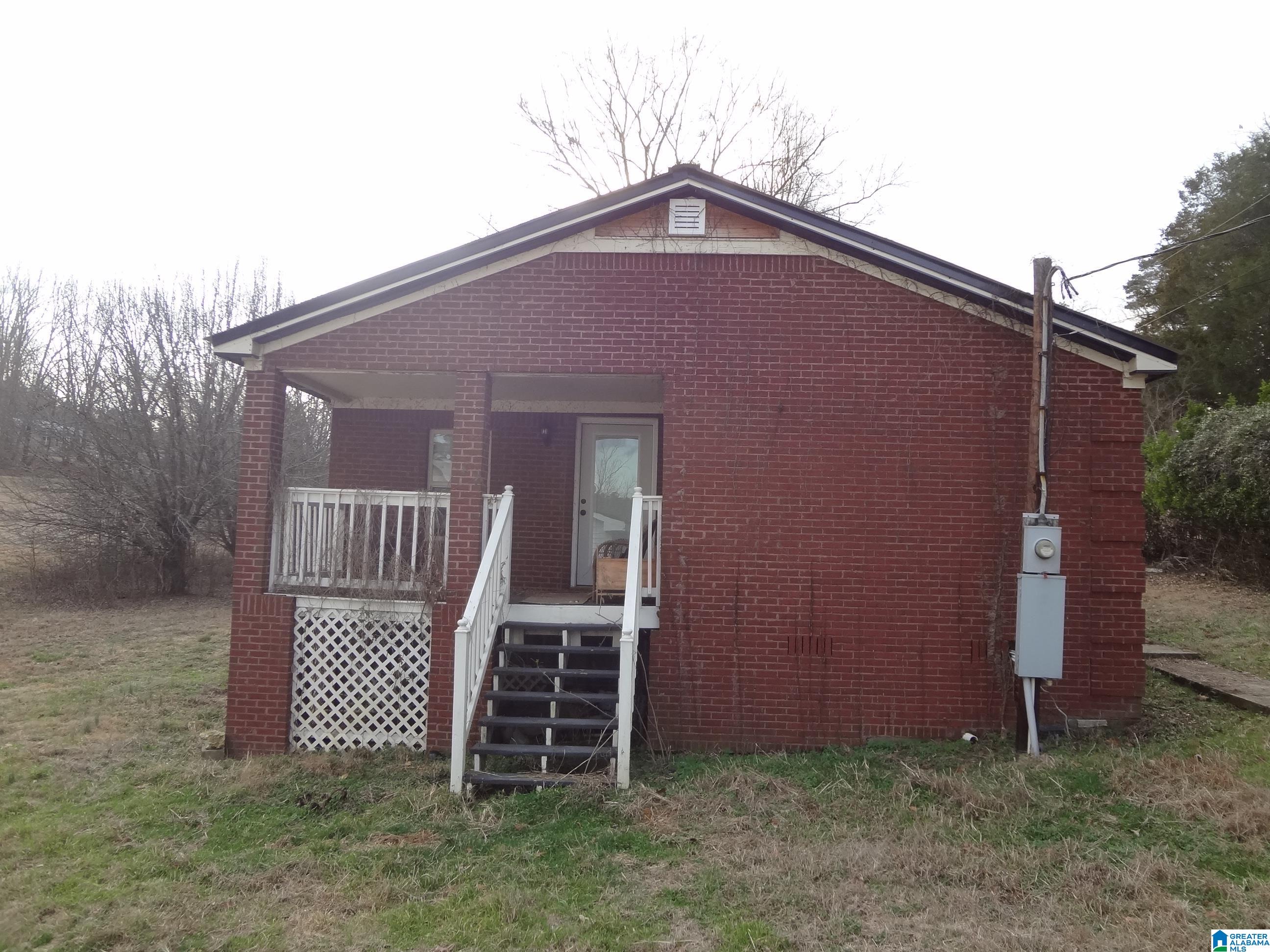 125 LAKE DRIVE