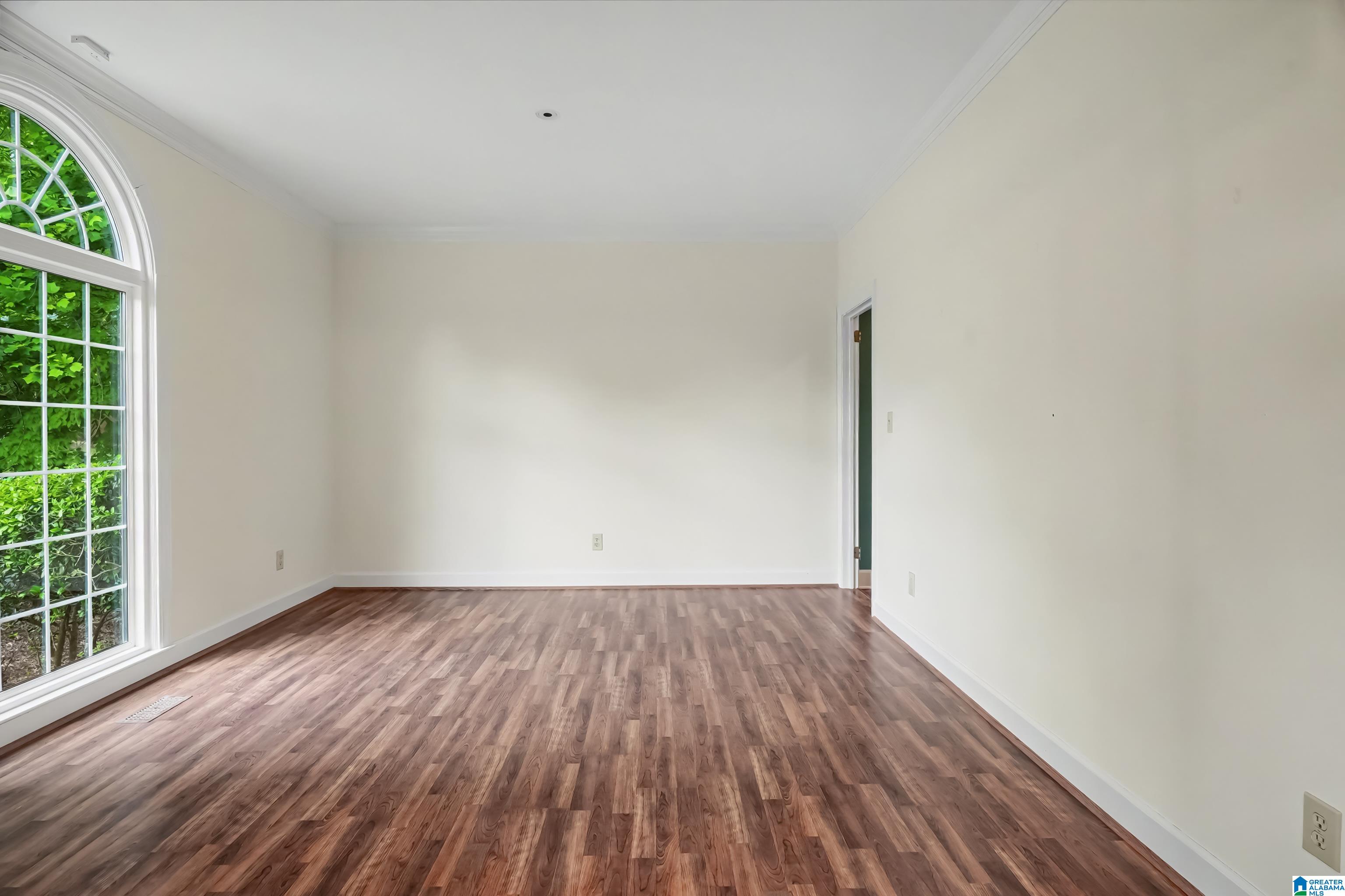 2813 BERKELEY DRIVE