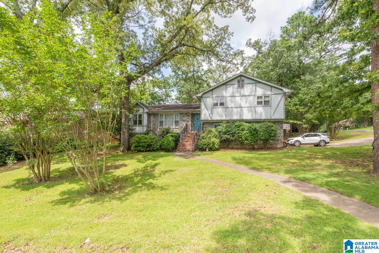 1912 TALL TIMBERS DRIVE