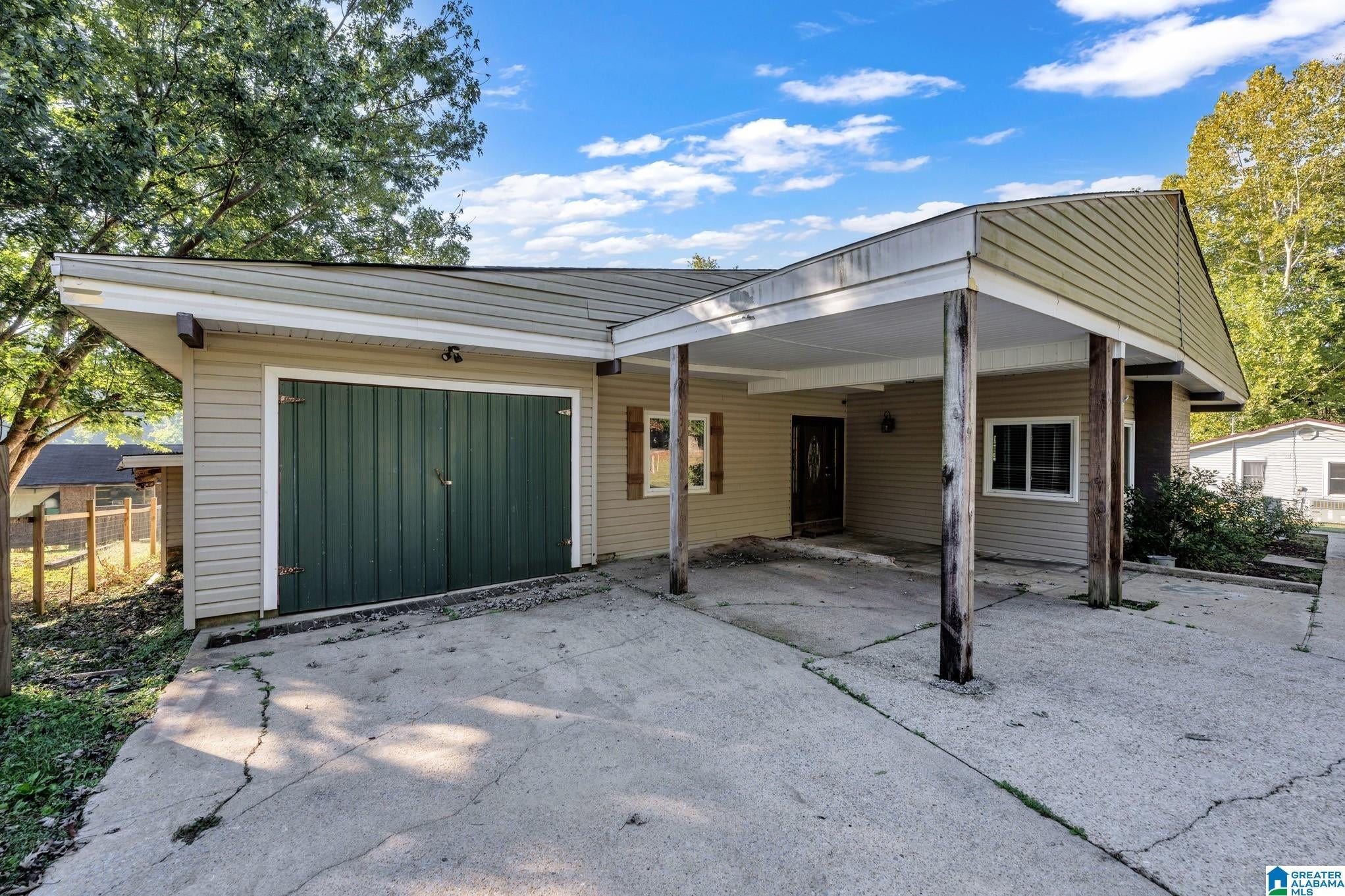11807 WOODLAND DRIVE