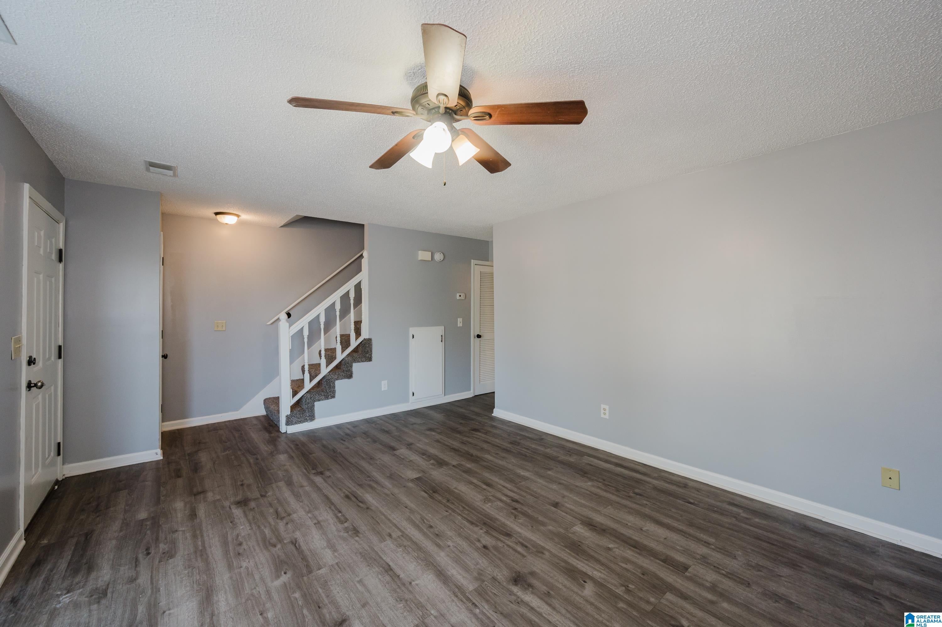 2152 CHESHIRE DRIVE