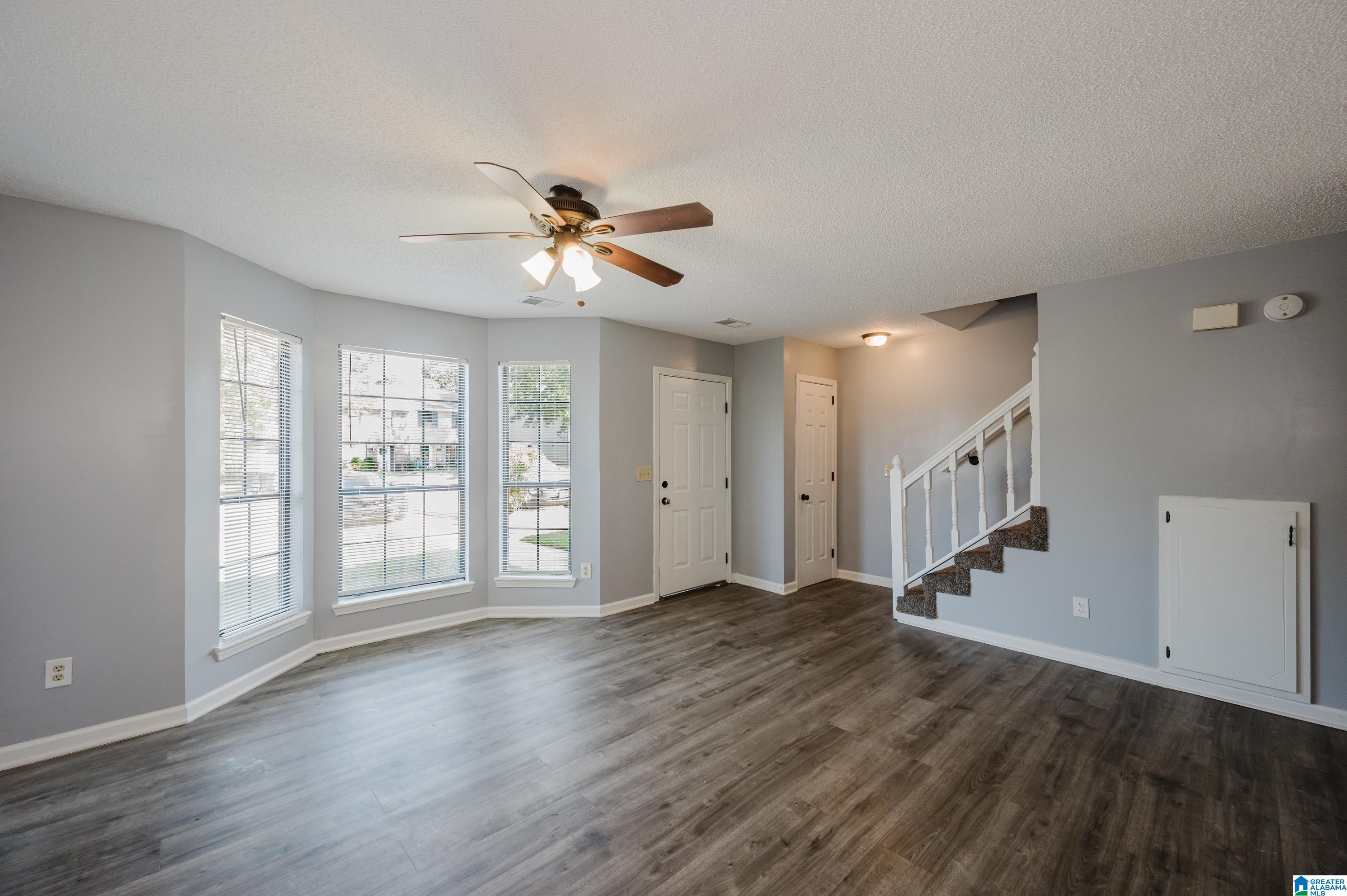2152 CHESHIRE DRIVE