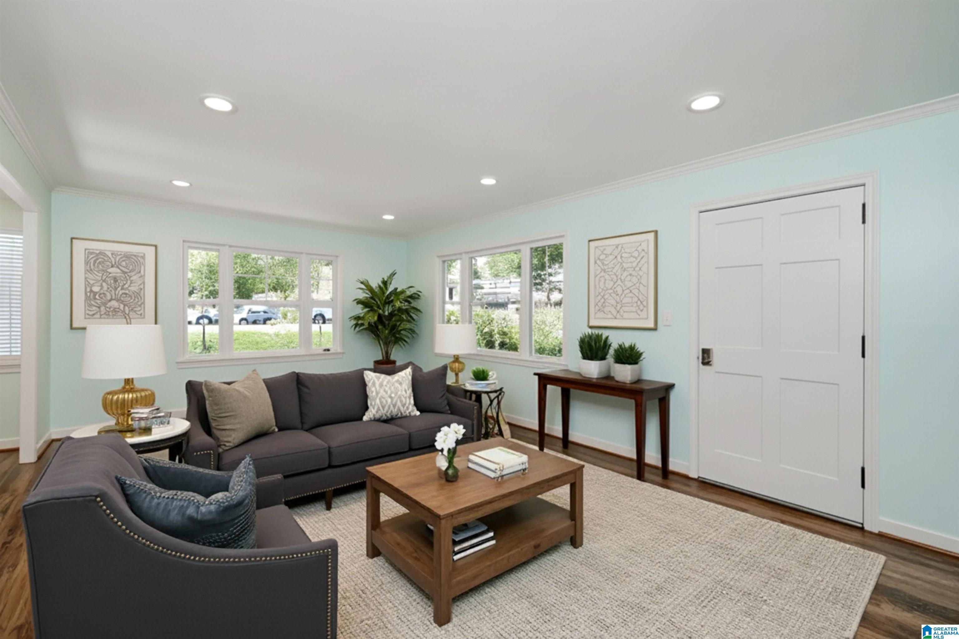 1044 DREXEL DRIVE