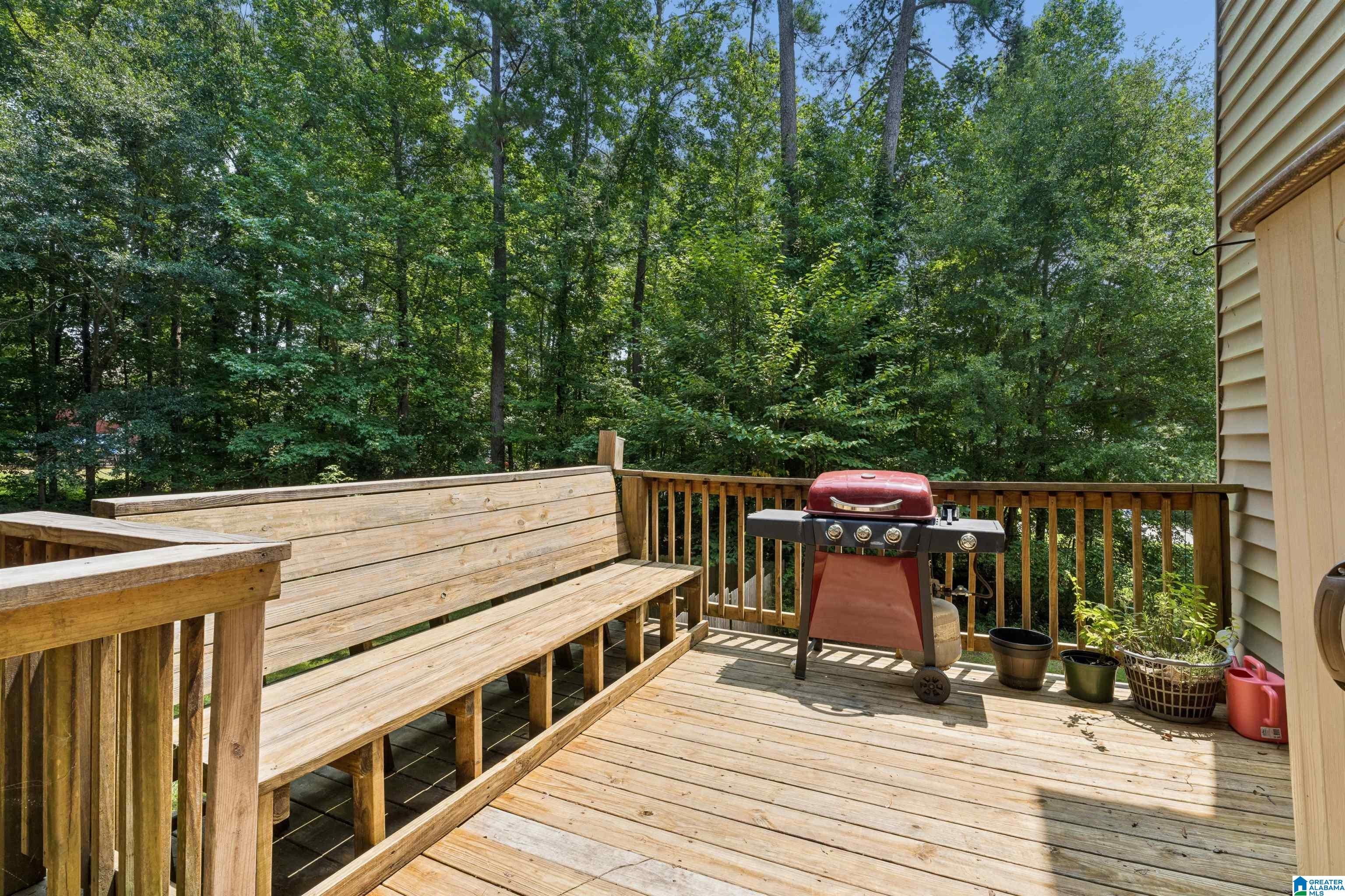 180 WOODBURY DRIVE