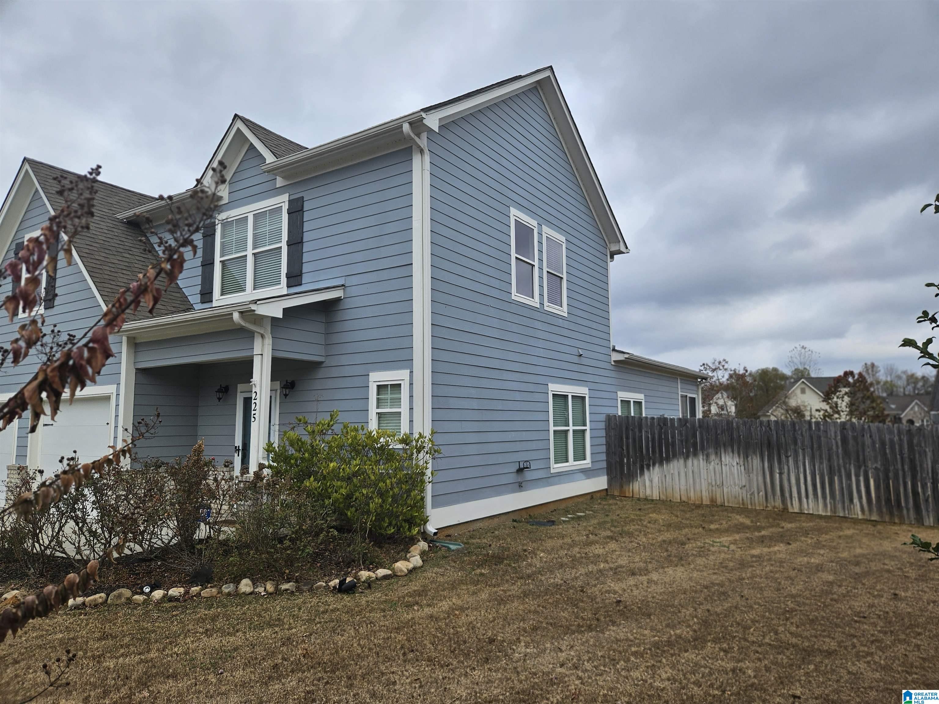 225 SHELBY FARMS BEND