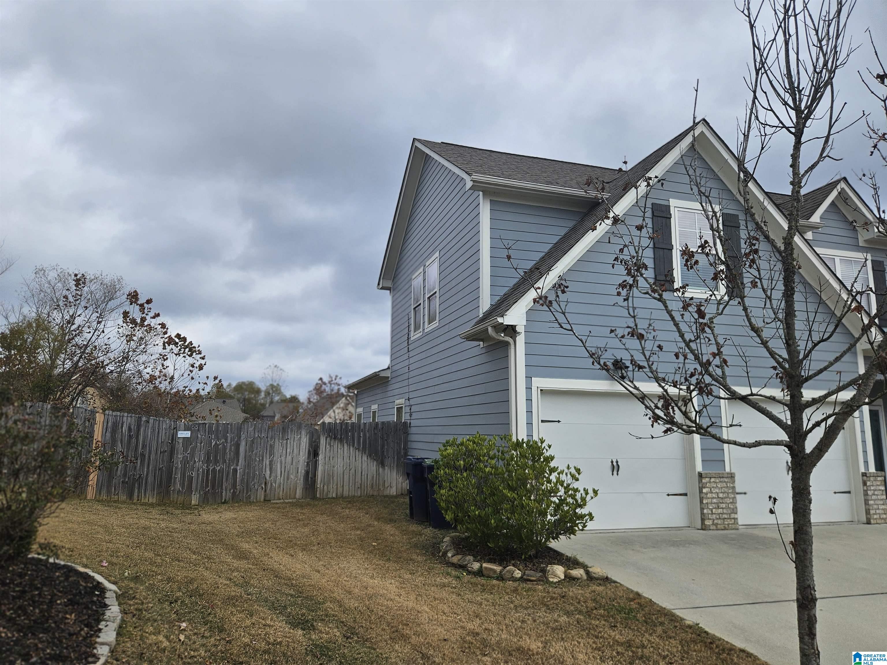 225 SHELBY FARMS BEND