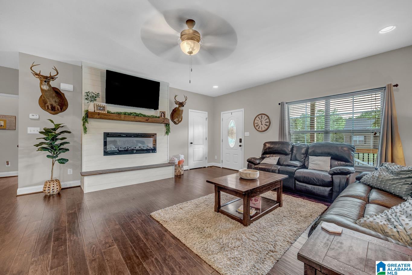 2597 BLAKE WAY