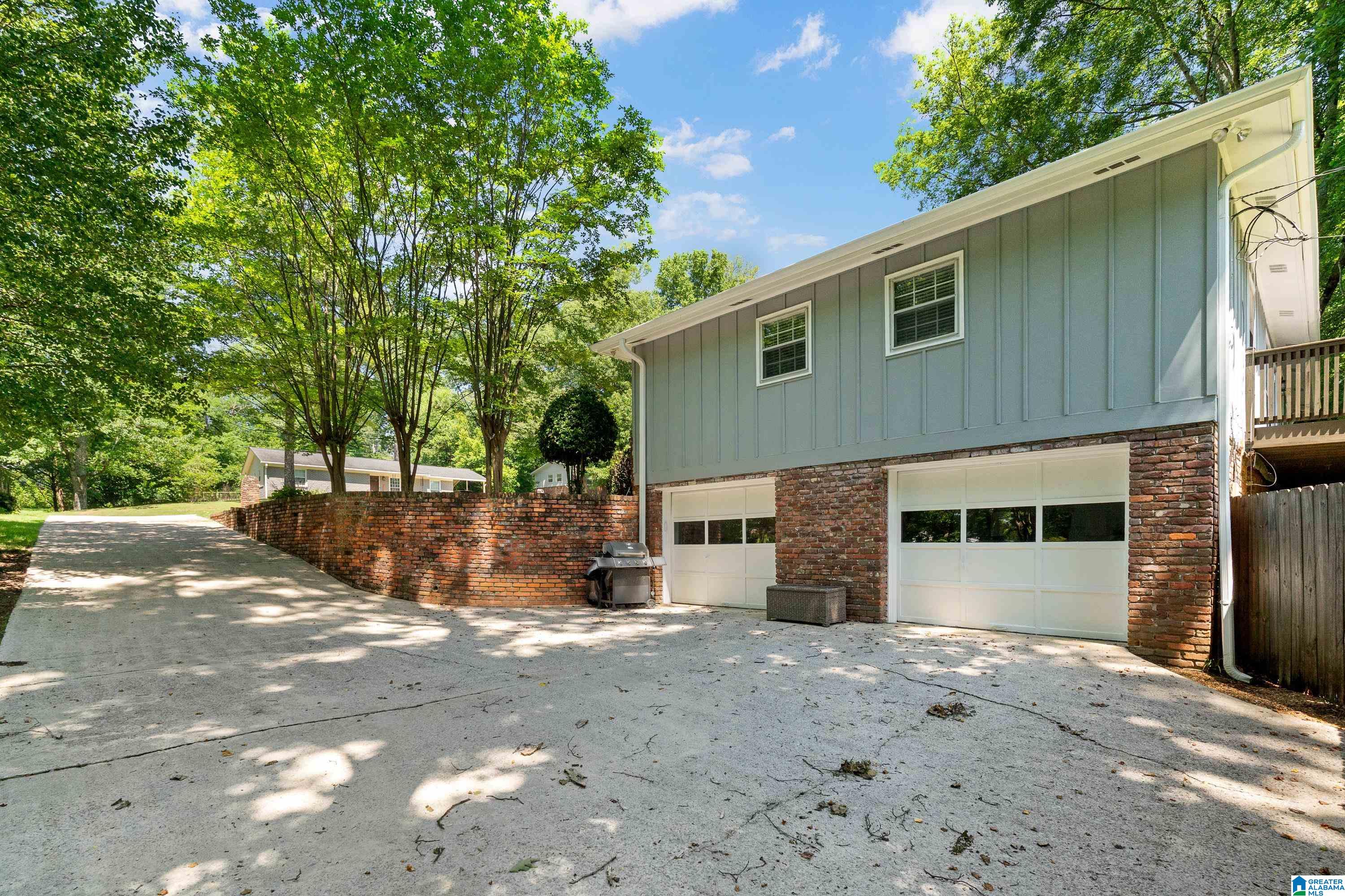 2417 WOODMERE DRIVE