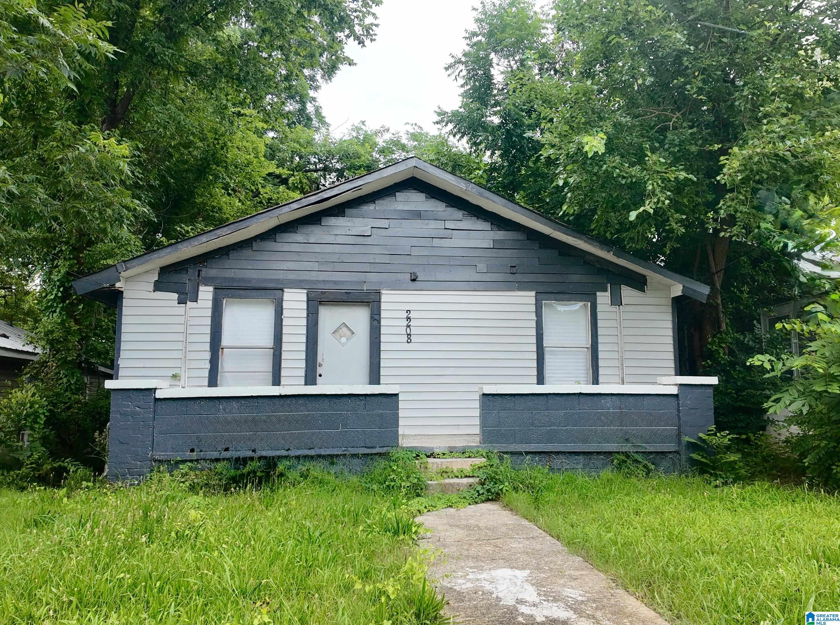 Photo 1 of 12 — 2208 MAYFIELD AVENUE SW, BIRMINGHAM, AL 35211