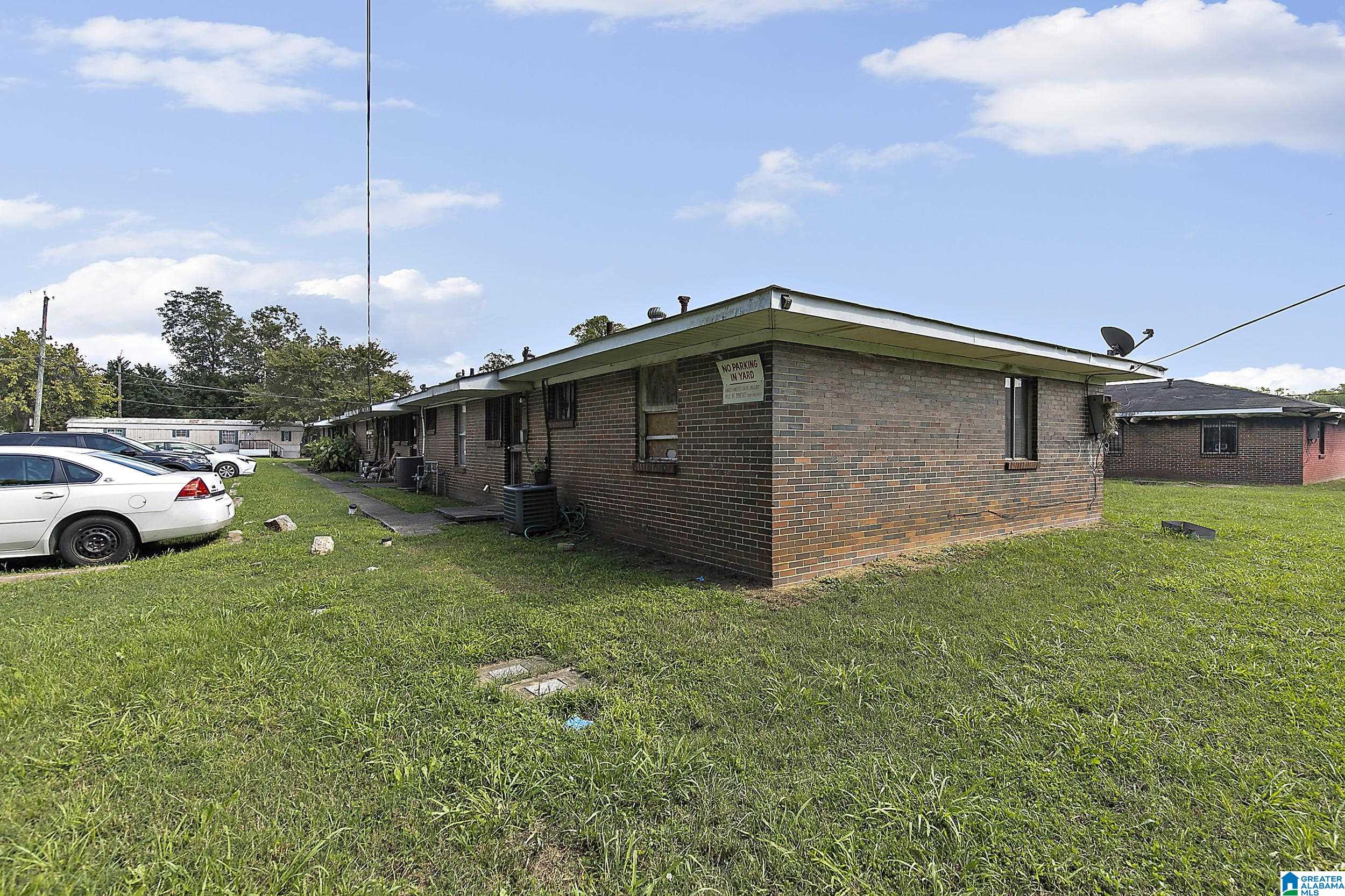 2104 S PARK DRIVE SW