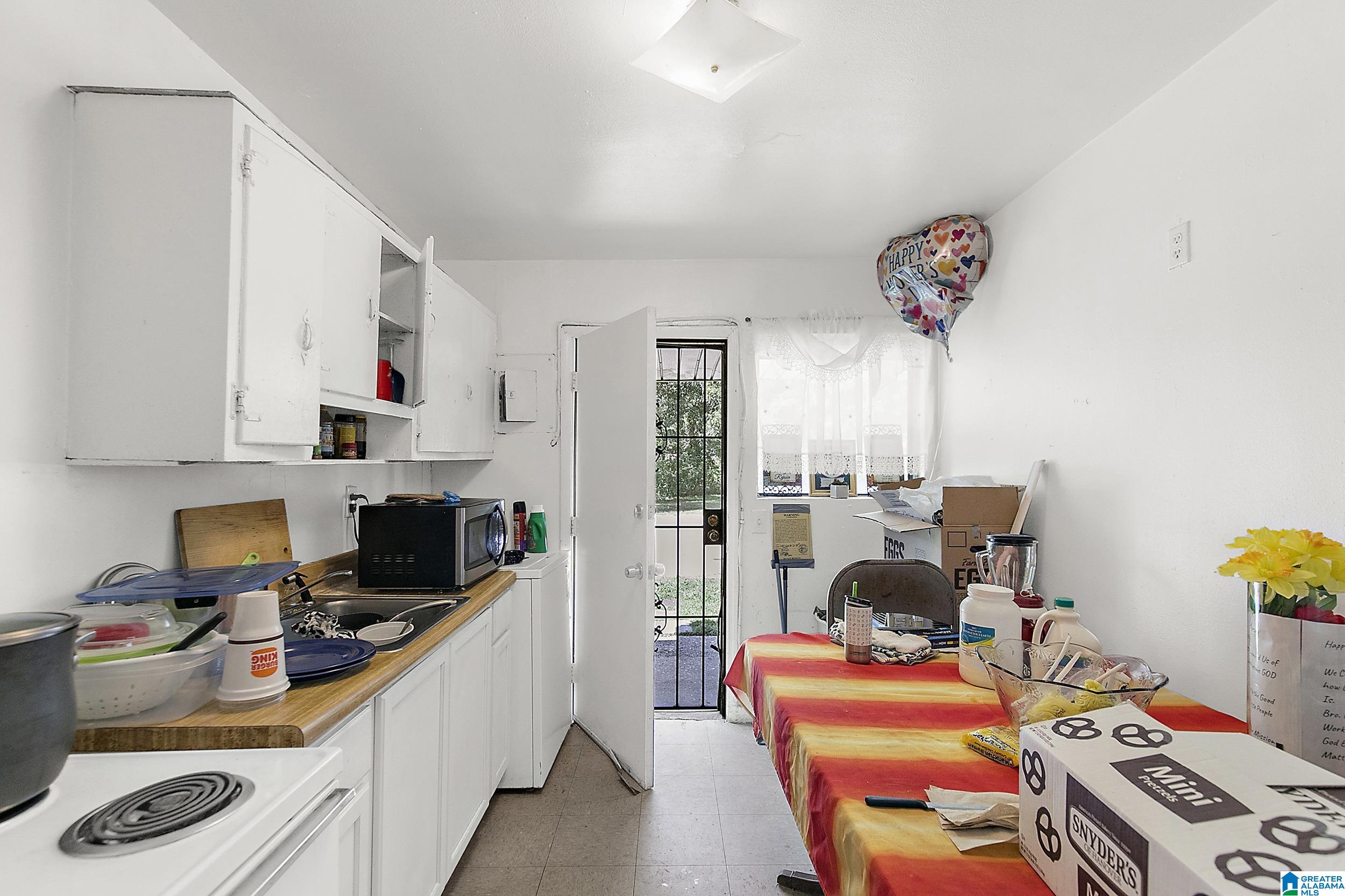 2104 S PARK DRIVE SW