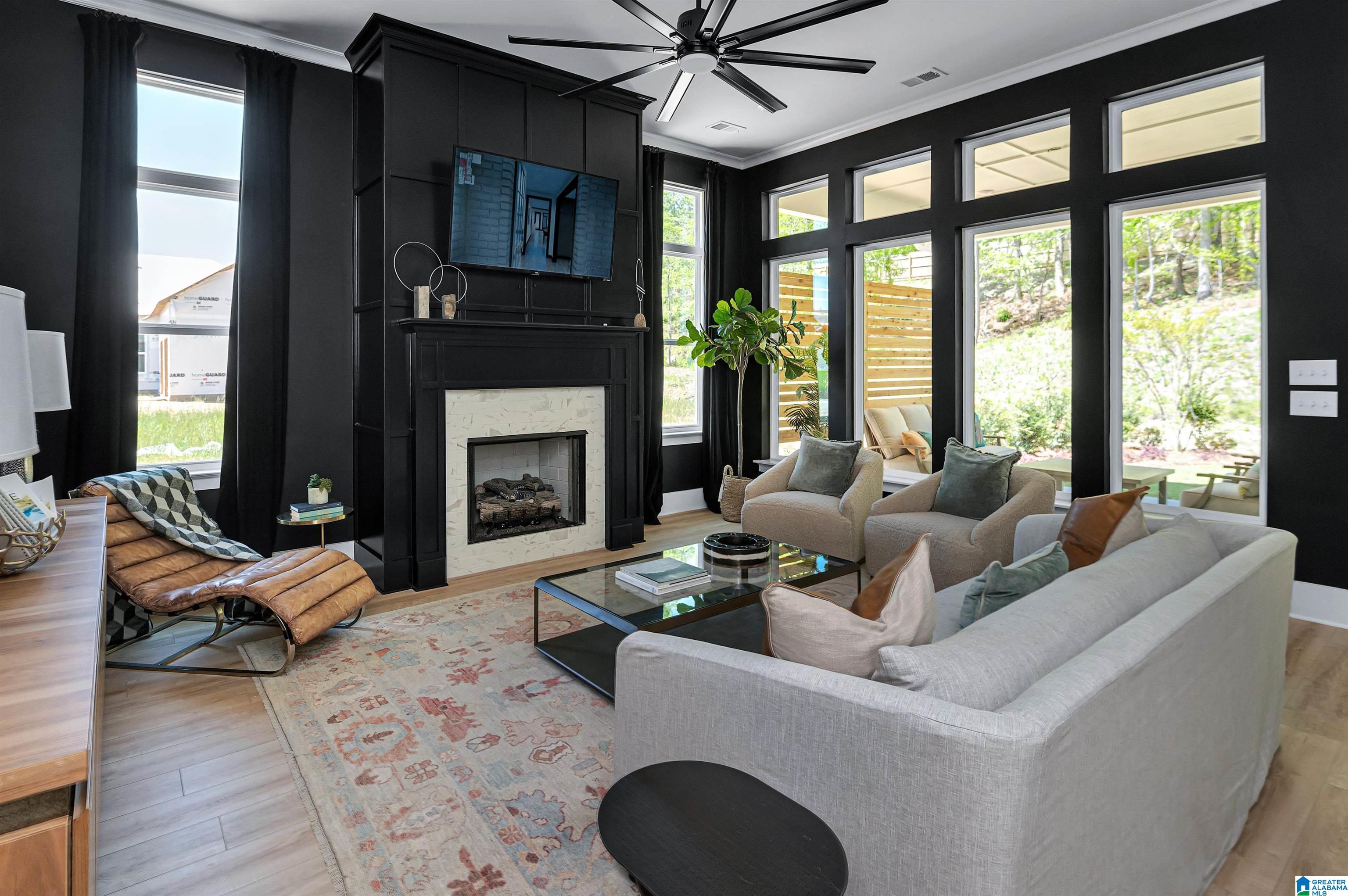 1724 GABLE WAY