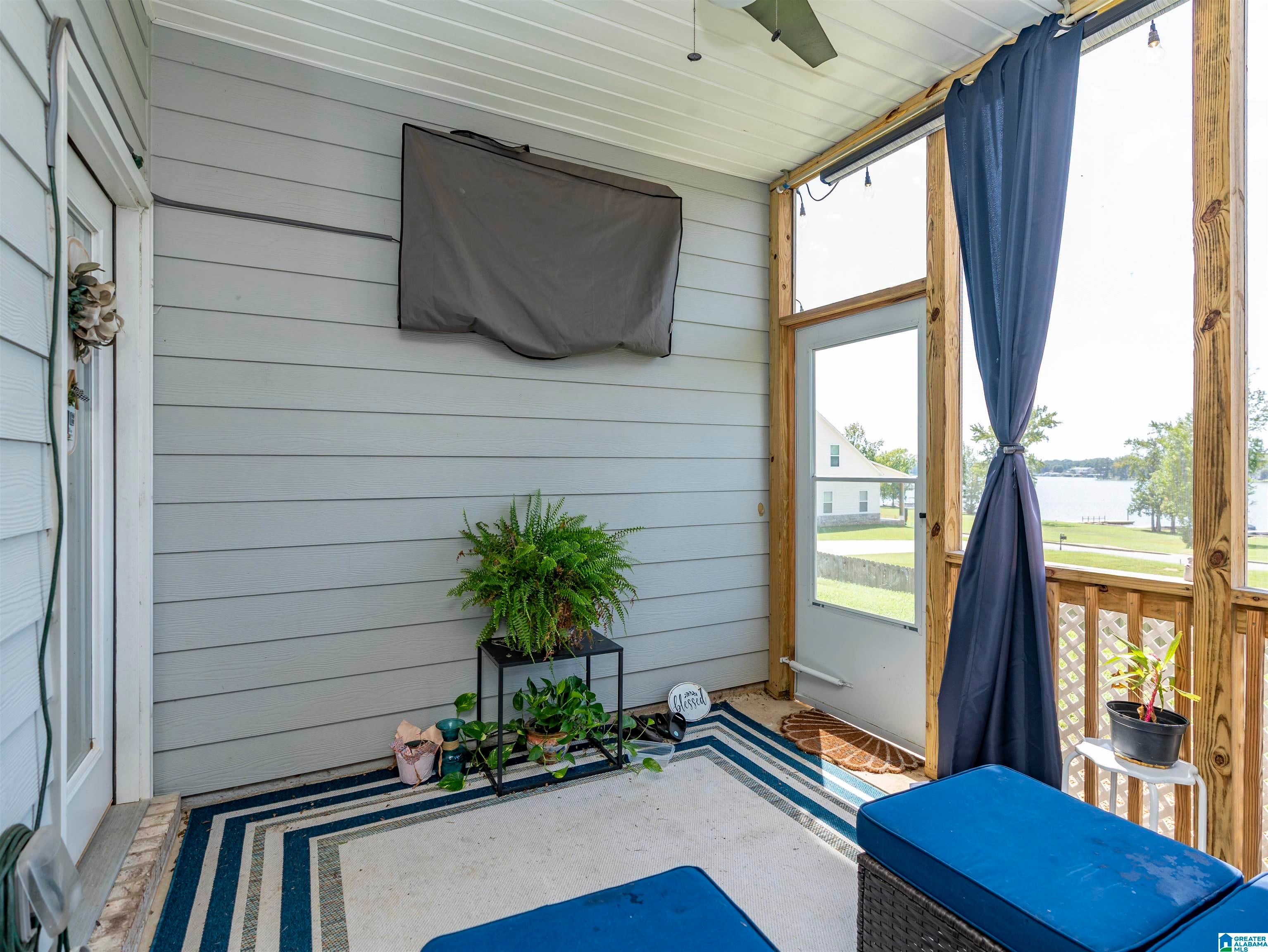 3175 BOARDWALK LANE