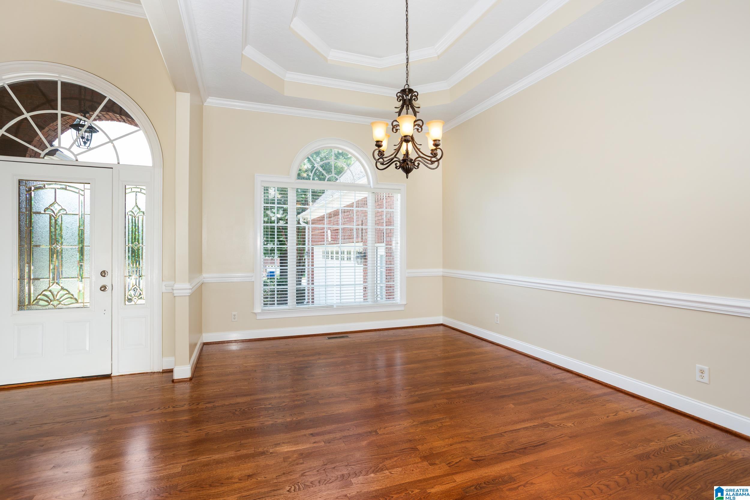 7 HERITAGE WAY