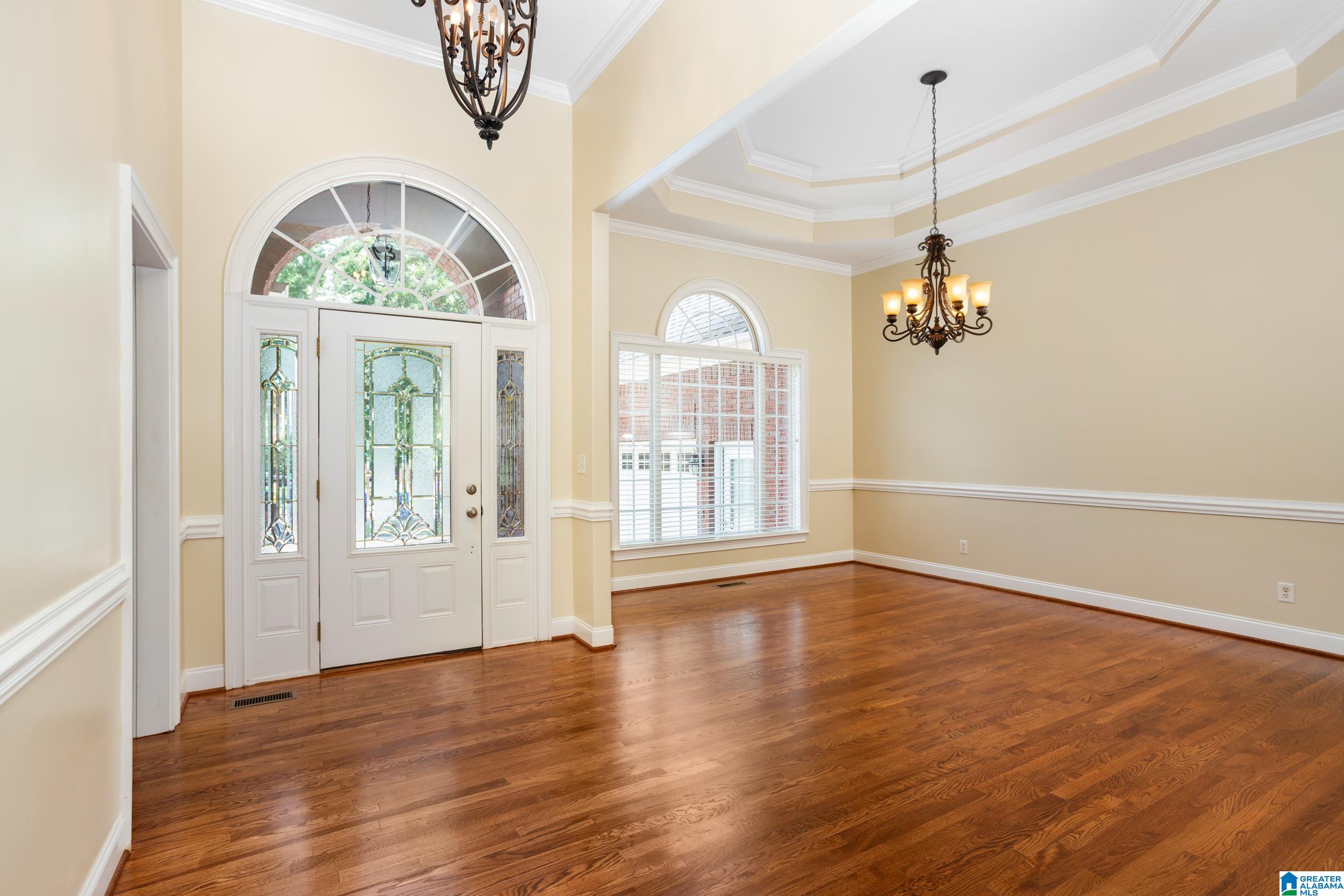 7 HERITAGE WAY