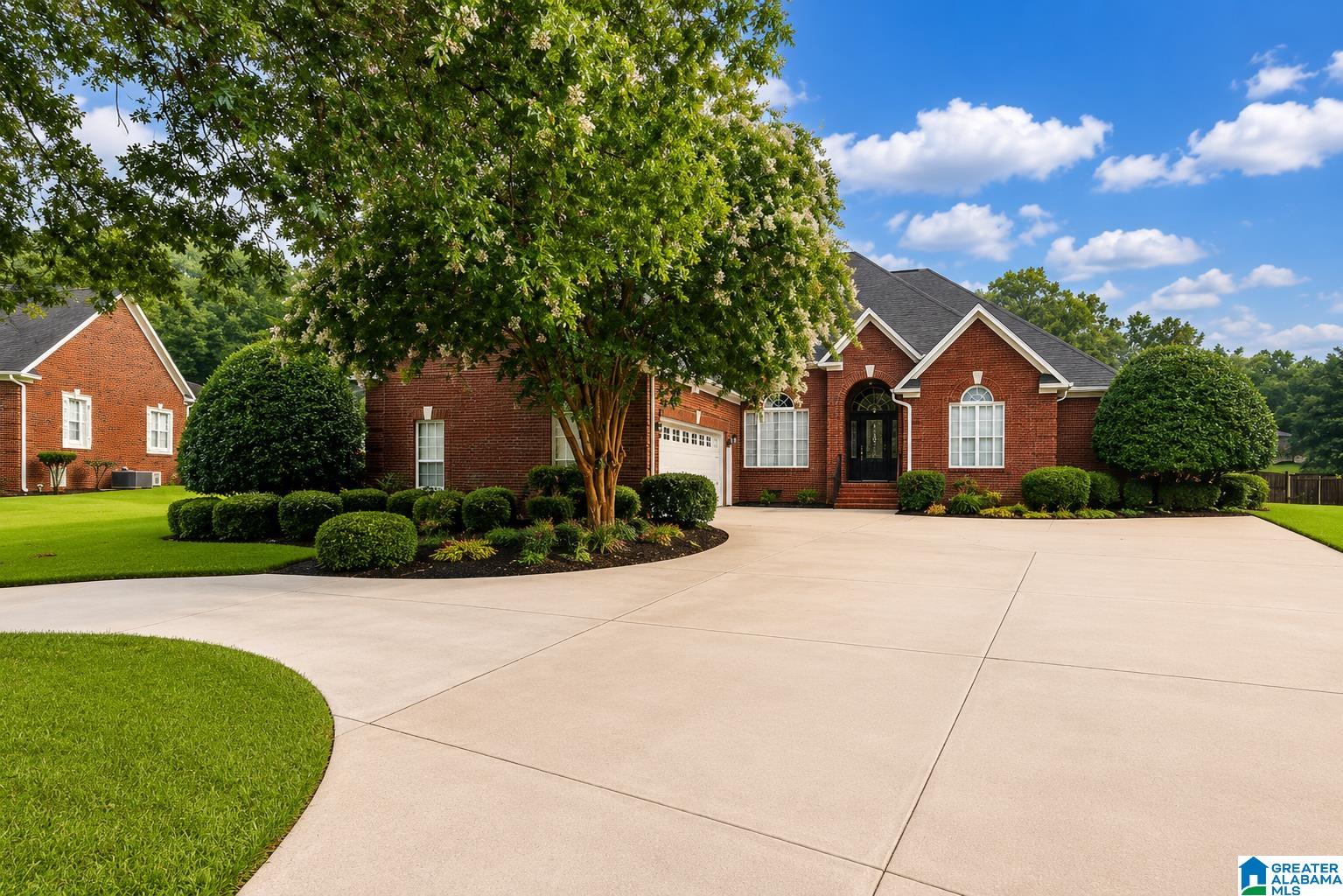 7 HERITAGE WAY
