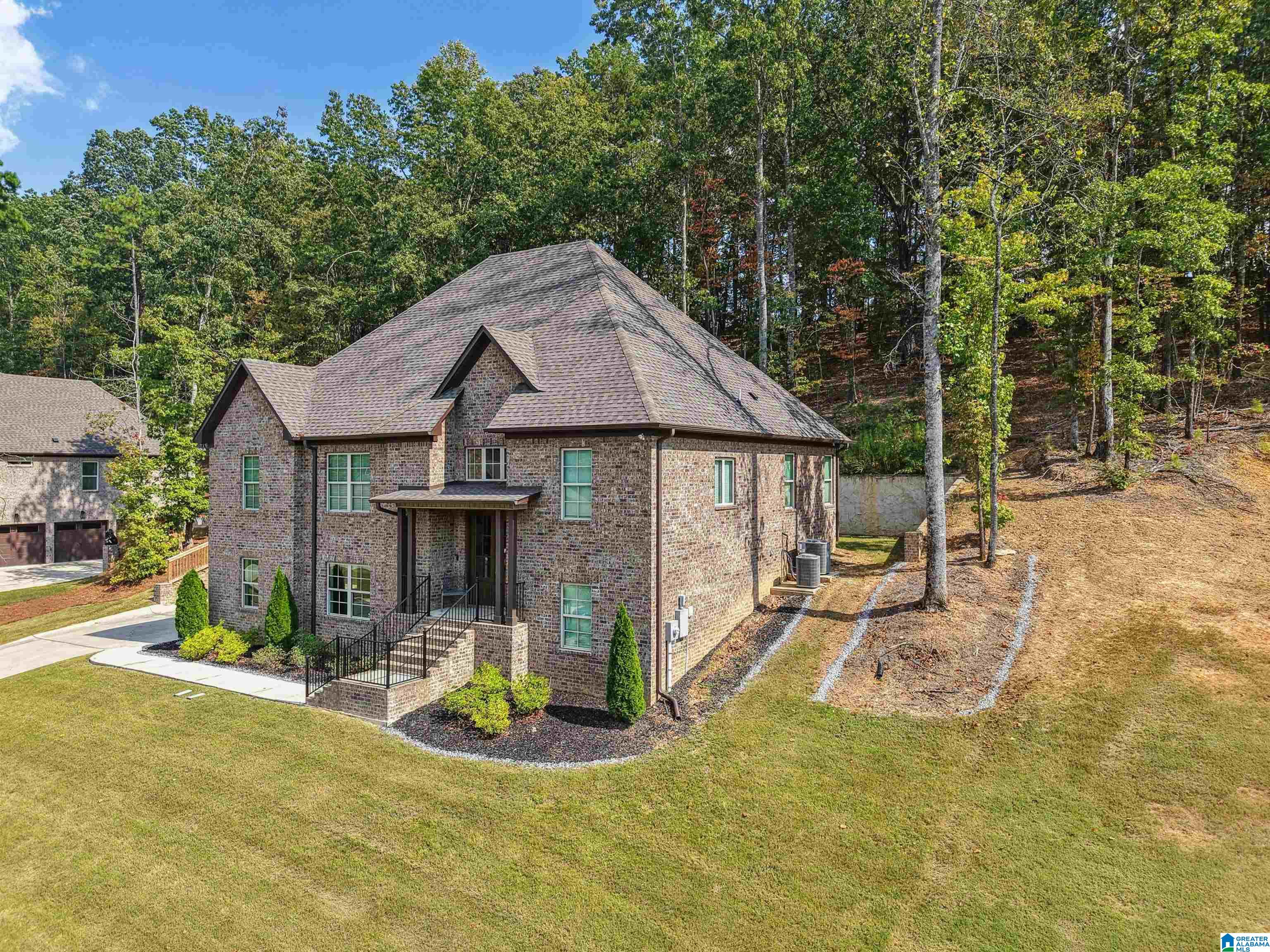 1013 GREY OAKS VALLEY