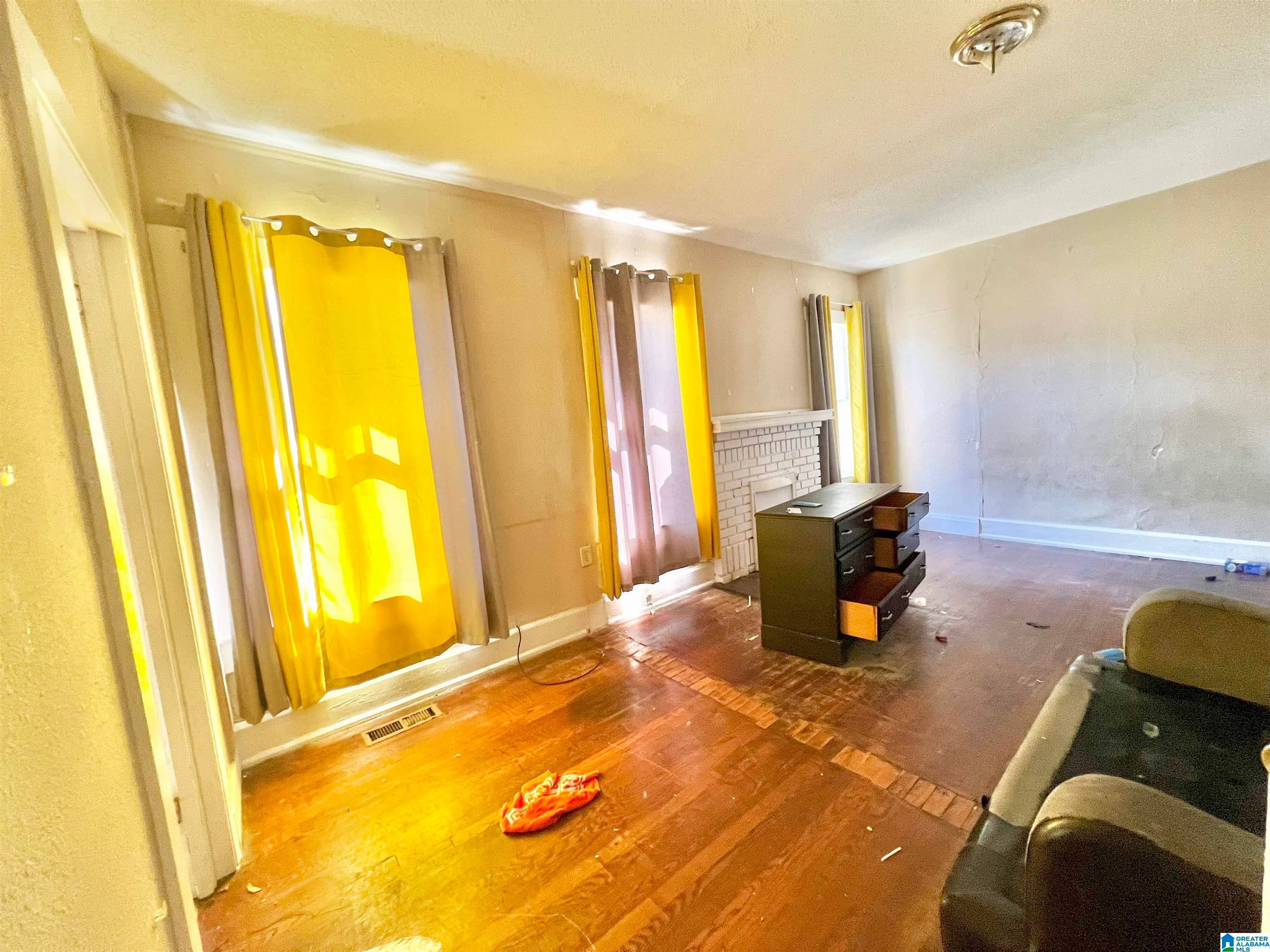 1801 32ND STREET