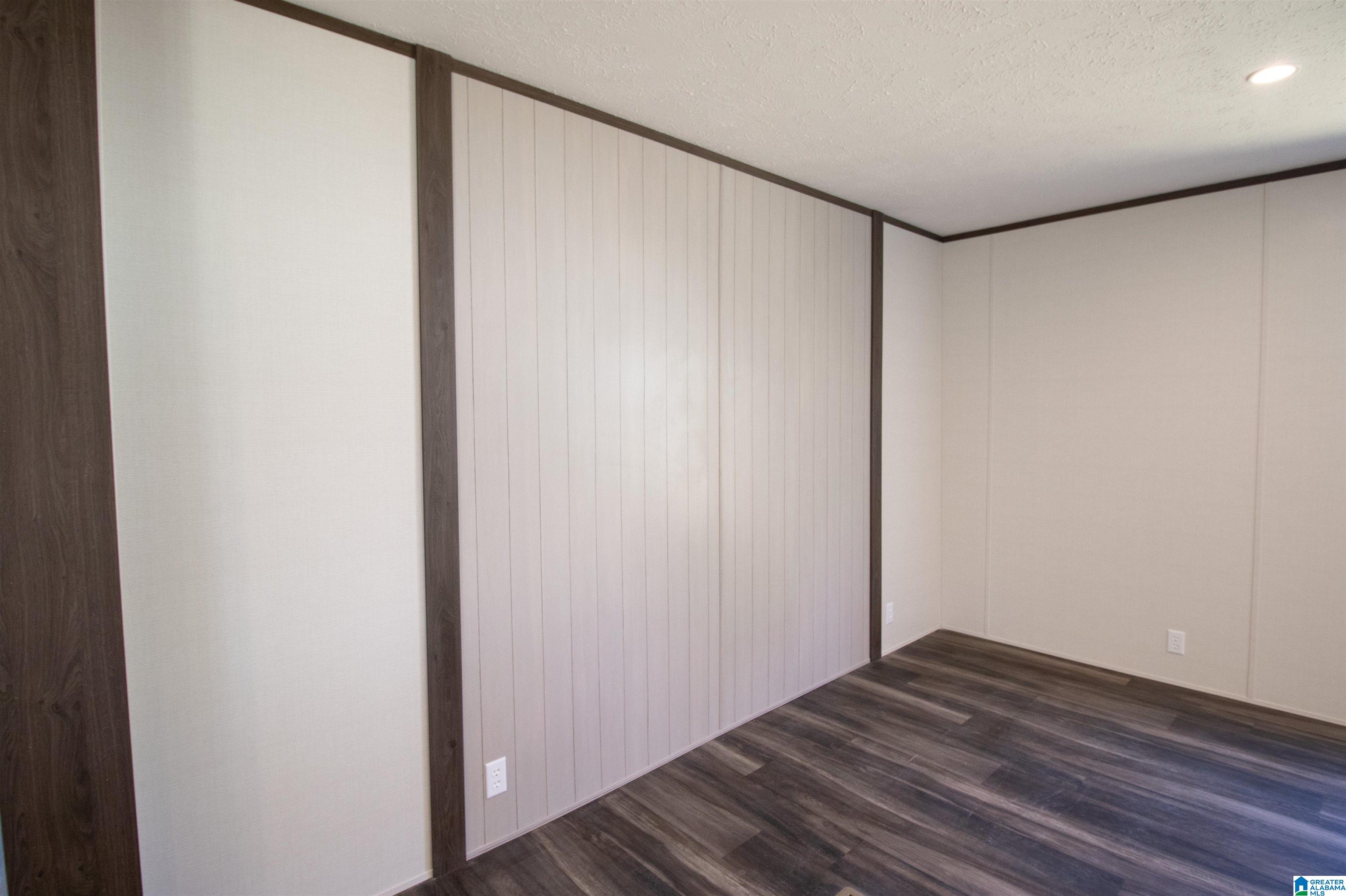 142 QUAIL RUN CIRCLE