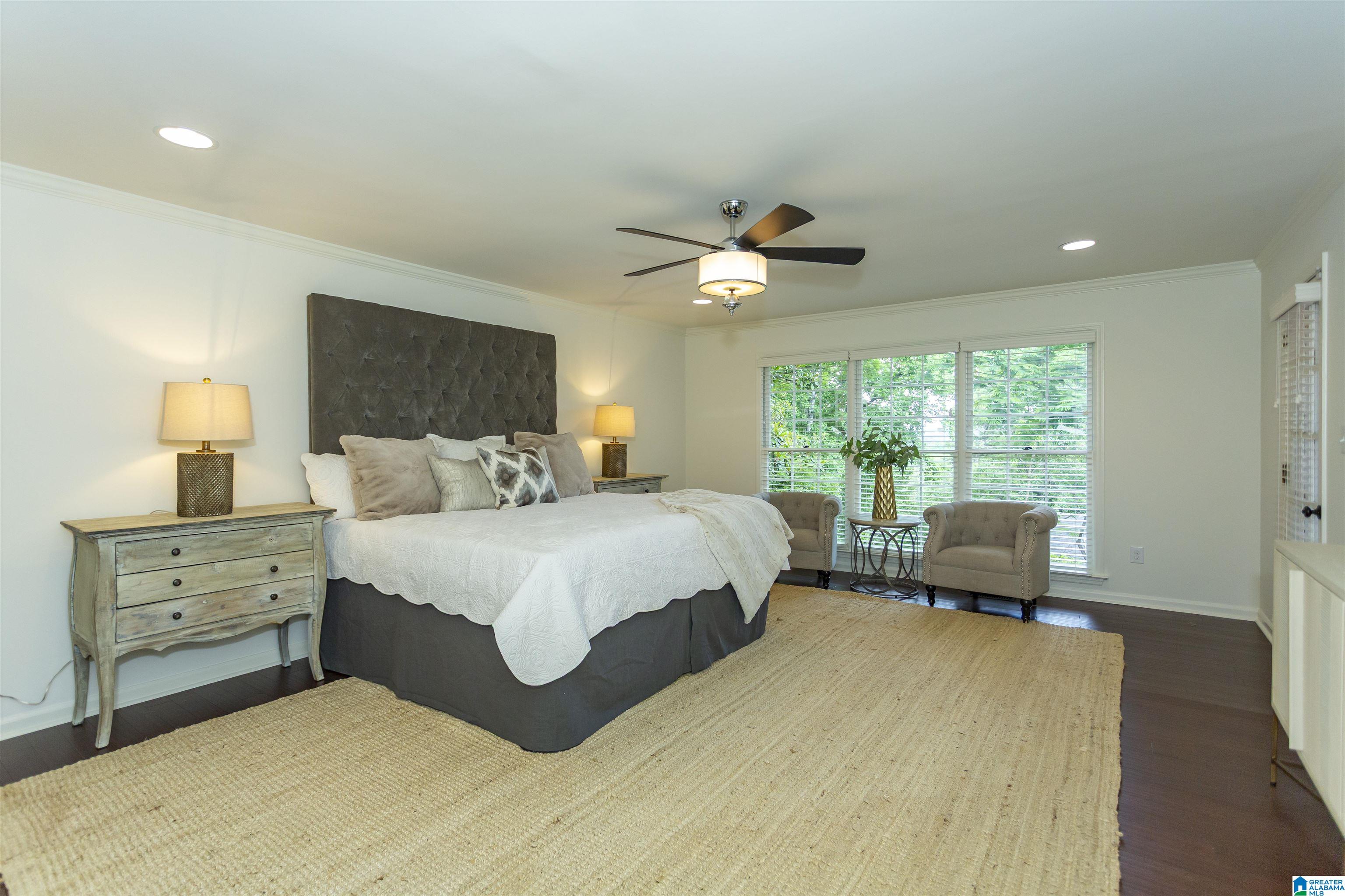 325 VESCLUB DRIVE