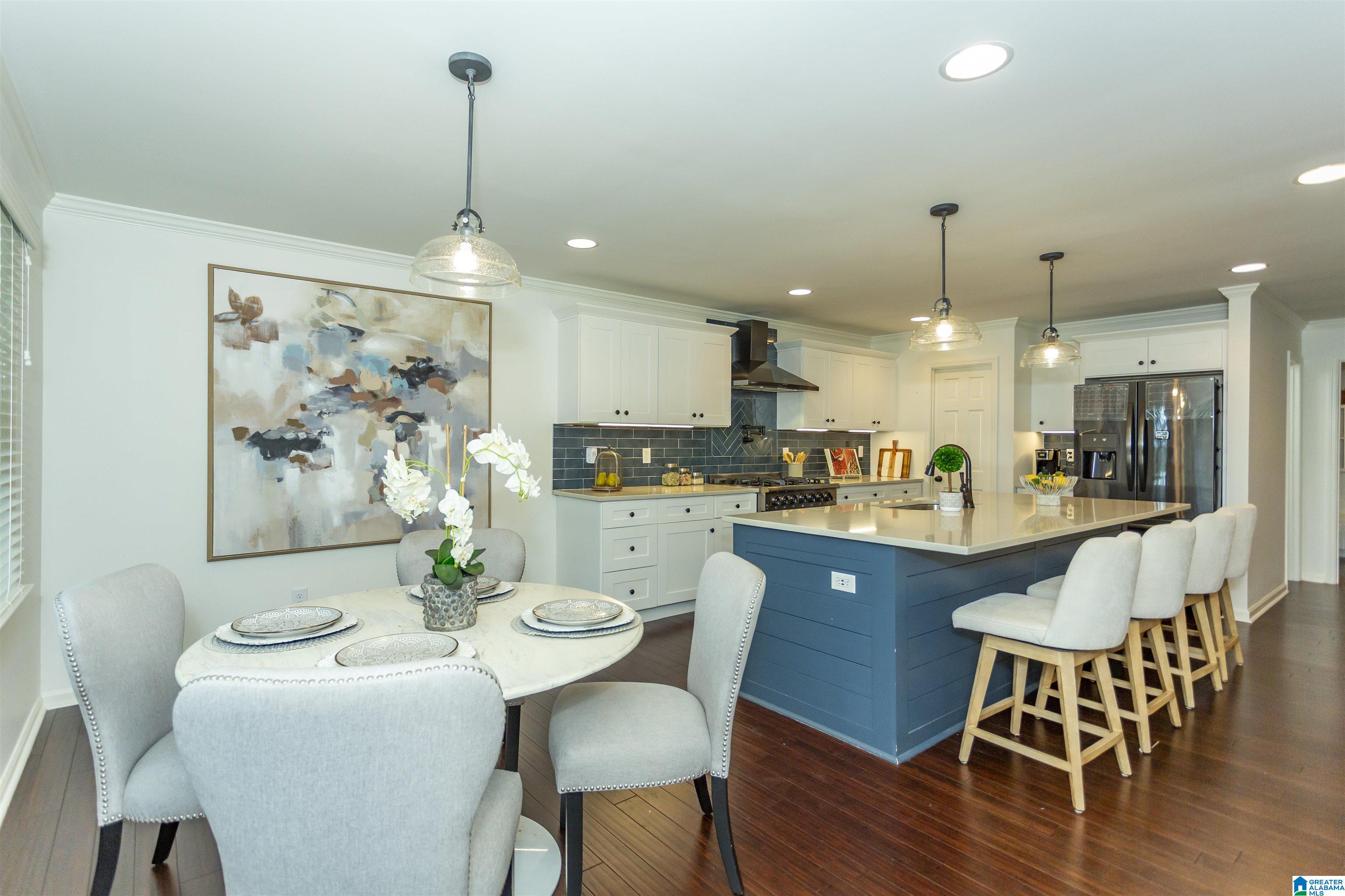 325 VESCLUB DRIVE