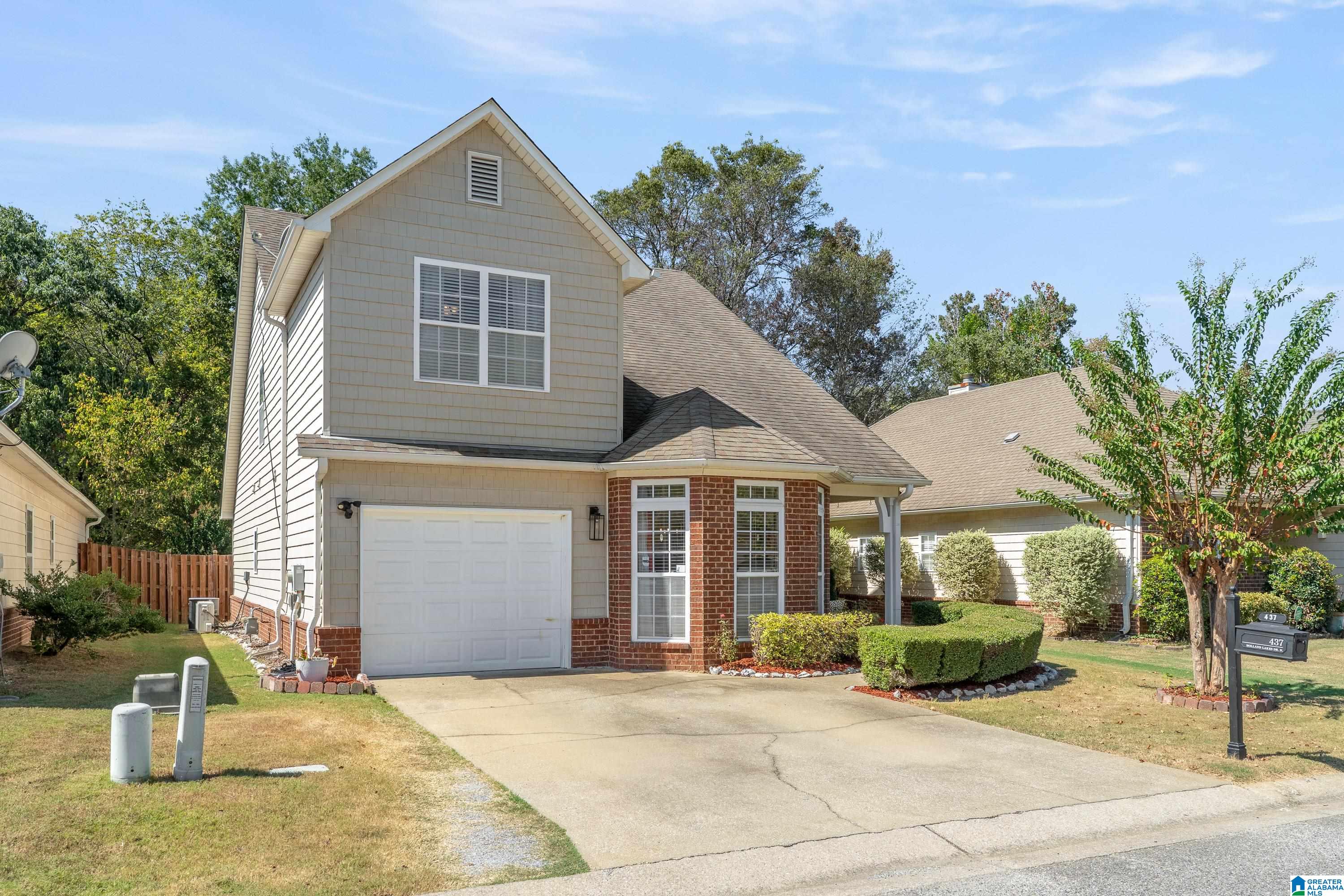 437 HOLLAND LAKES DRIVE N
