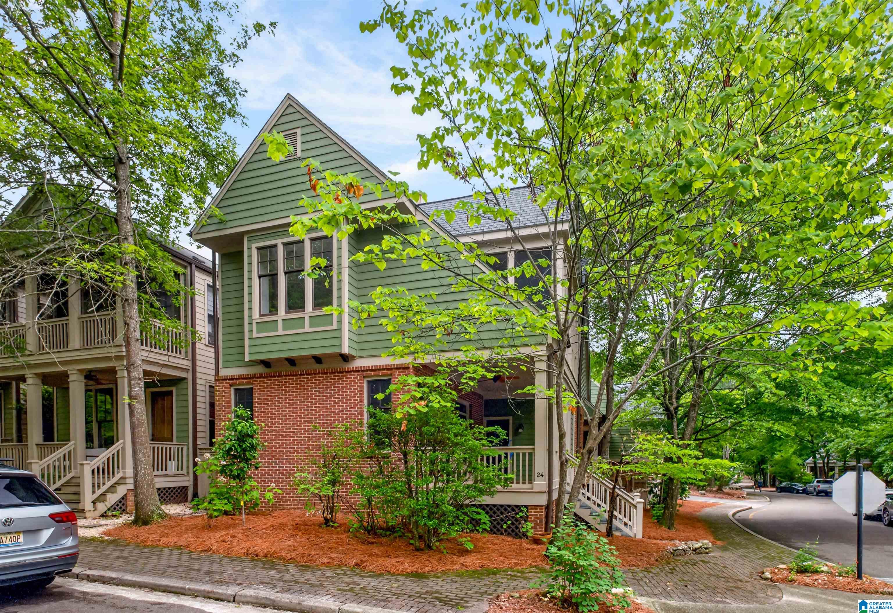 24 ABBOTT SQUARE