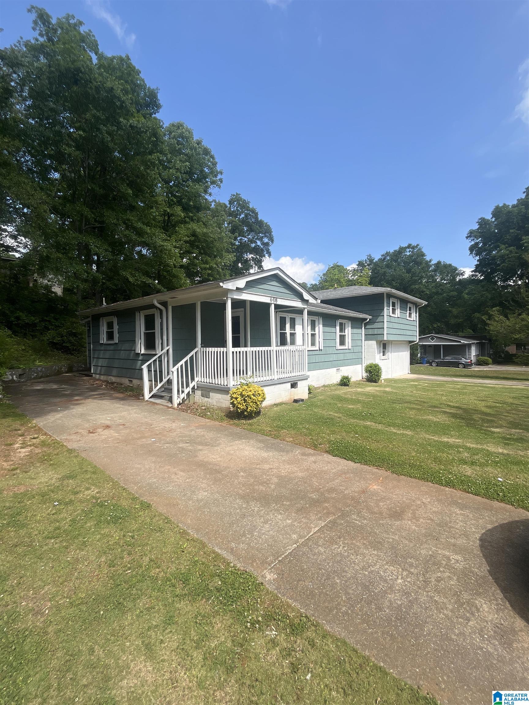 608 ROLLINGWOOD ROAD