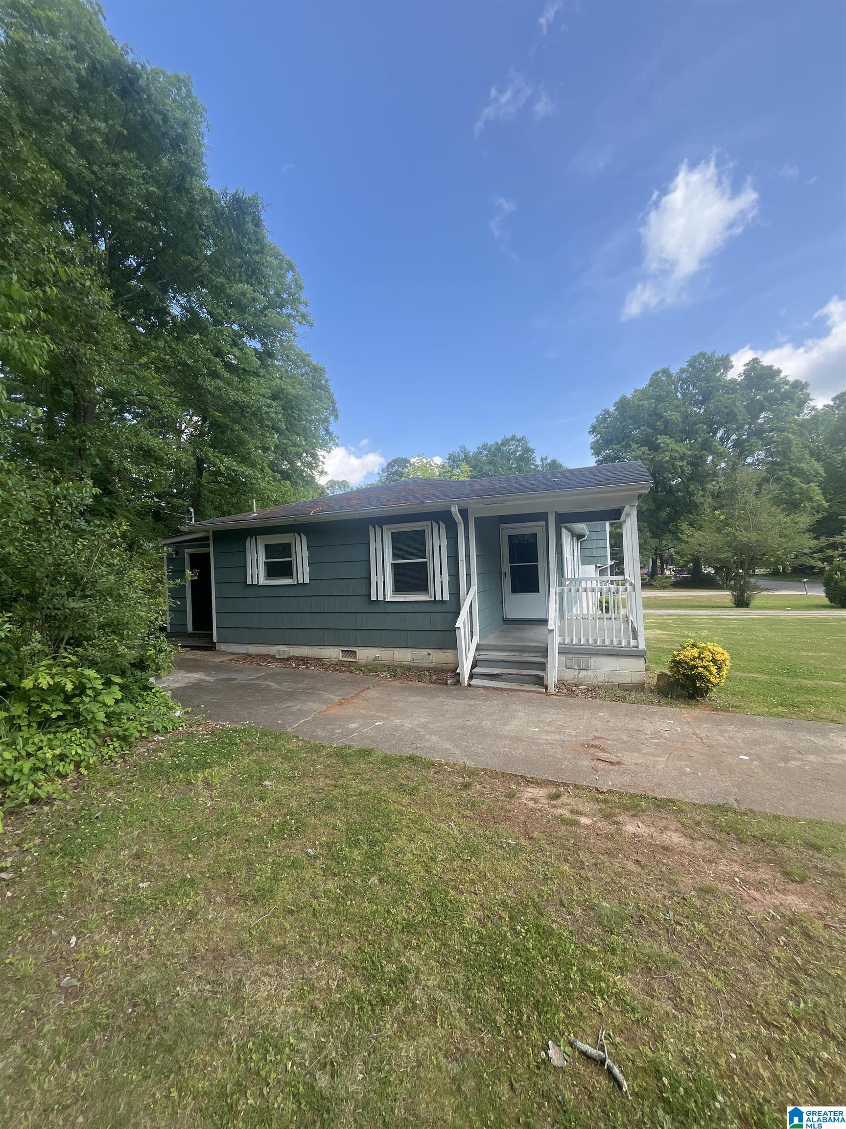 608 ROLLINGWOOD ROAD