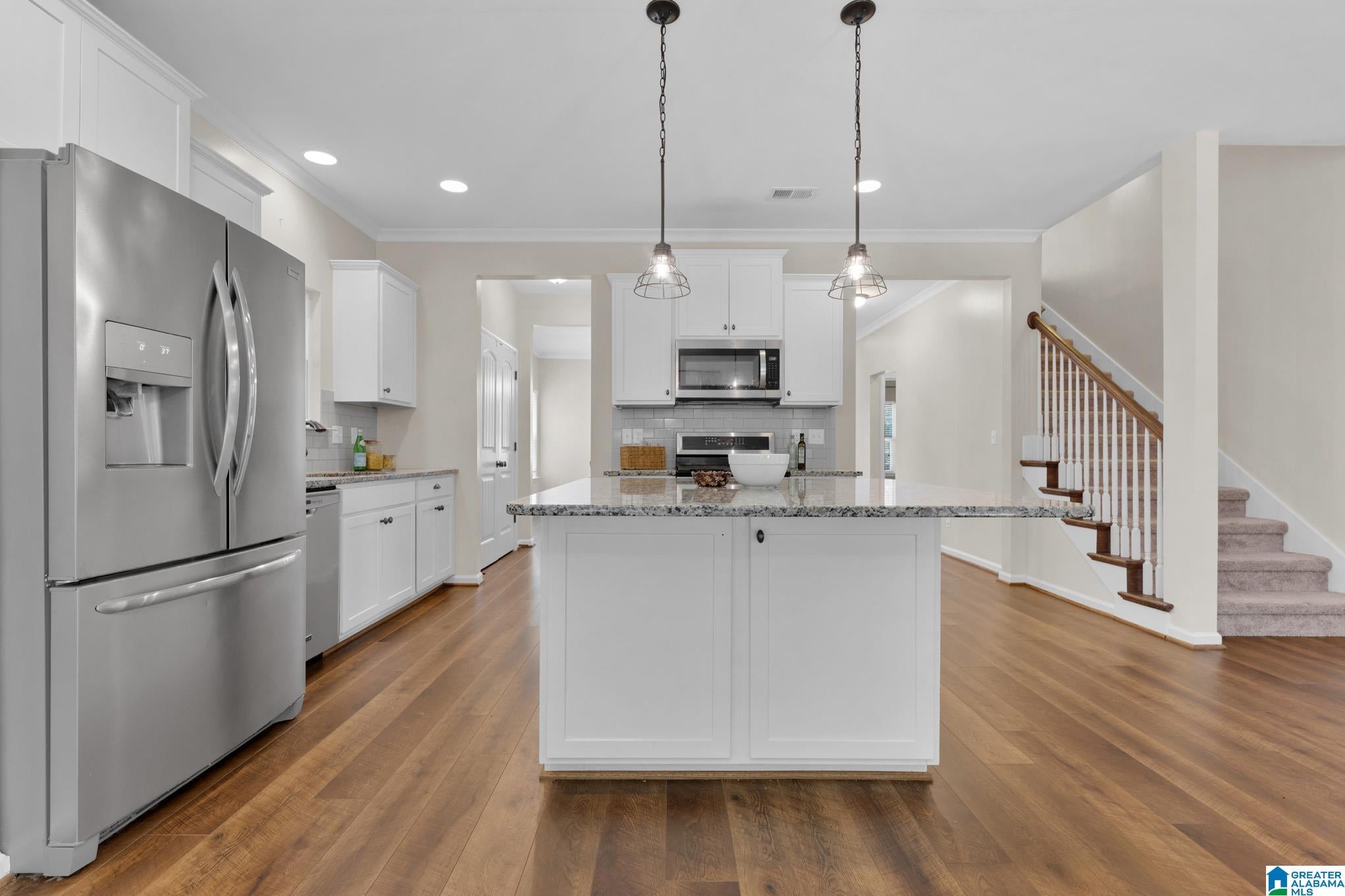 305 LAKE RIDGE DRIVE